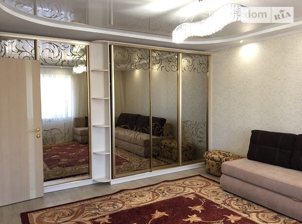 трехкомнатная квартира с мебелью в Николаеве, район Центральный, на Советская (Центр) улица в аренду на долгий срок помесячно фото 1 трехкомнатная квартира с мебелью в Николаеве, район Центральный, на Советская (Центр) улица в аренду на долгий срок помесячно фото 1