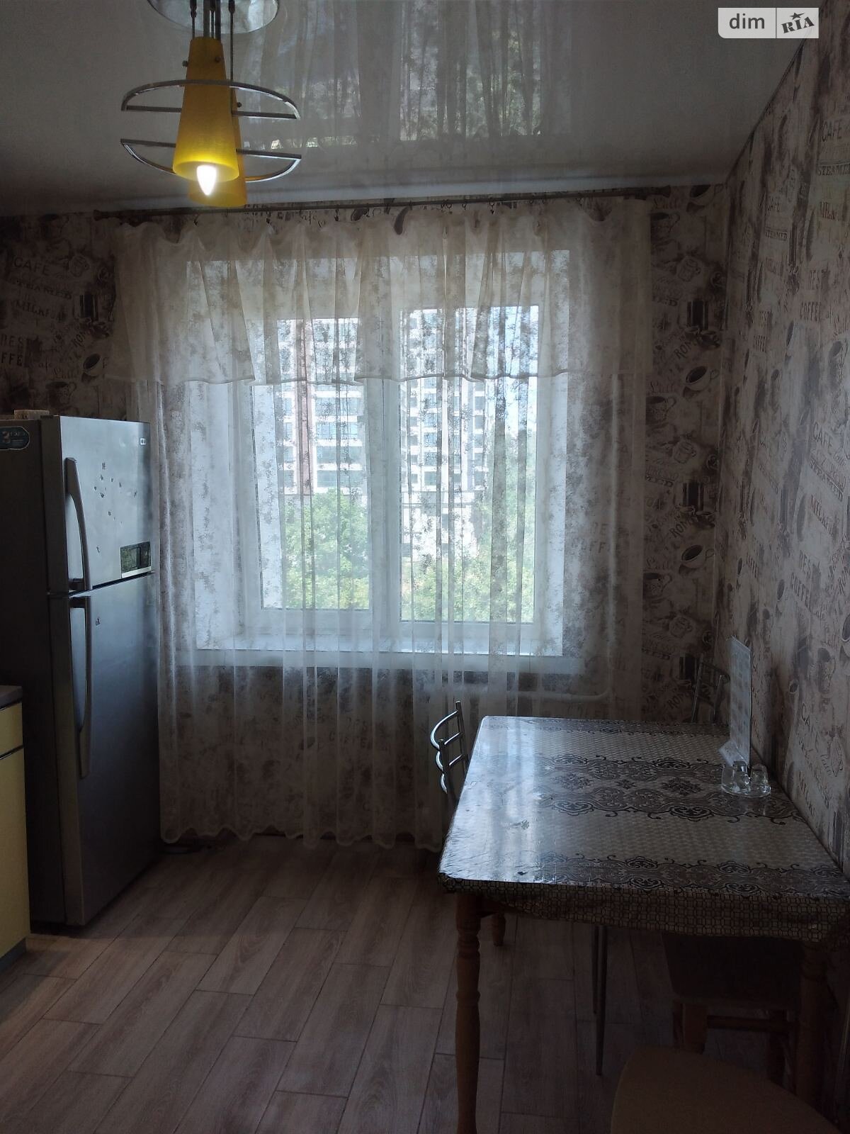 трехкомнатная квартира с мебелью в Николаеве, район Центральный, на просп. Центральный в аренду на долгий срок помесячно фото 1