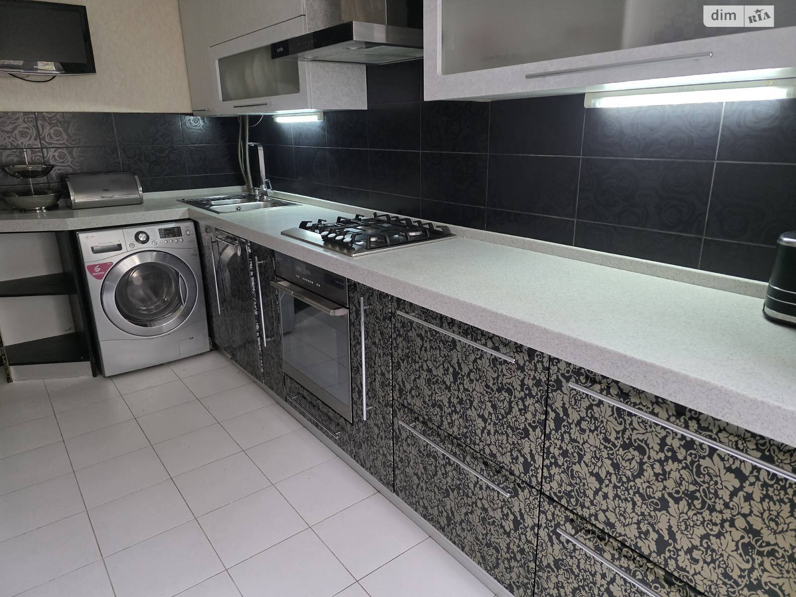 двухкомнатная квартира в Николаеве, на ул. Защитников Николаева в аренду на долгий срок помесячно фото 1