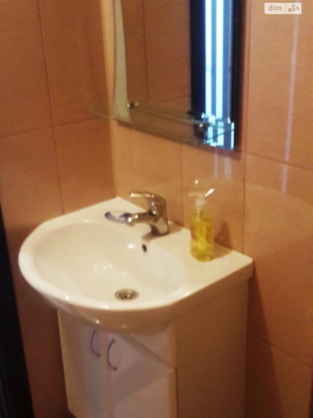 однокімнатна квартира з ремонтом в Миколаєві, район Заводський, на вул. 6-а Слобідська 81К в довготривалу оренду помісячно фото 1 однокімнатна квартира з ремонтом в Миколаєві, район Заводський, на вул. 6-а Слобідська 81К в довготривалу оренду помісячно фото 1
