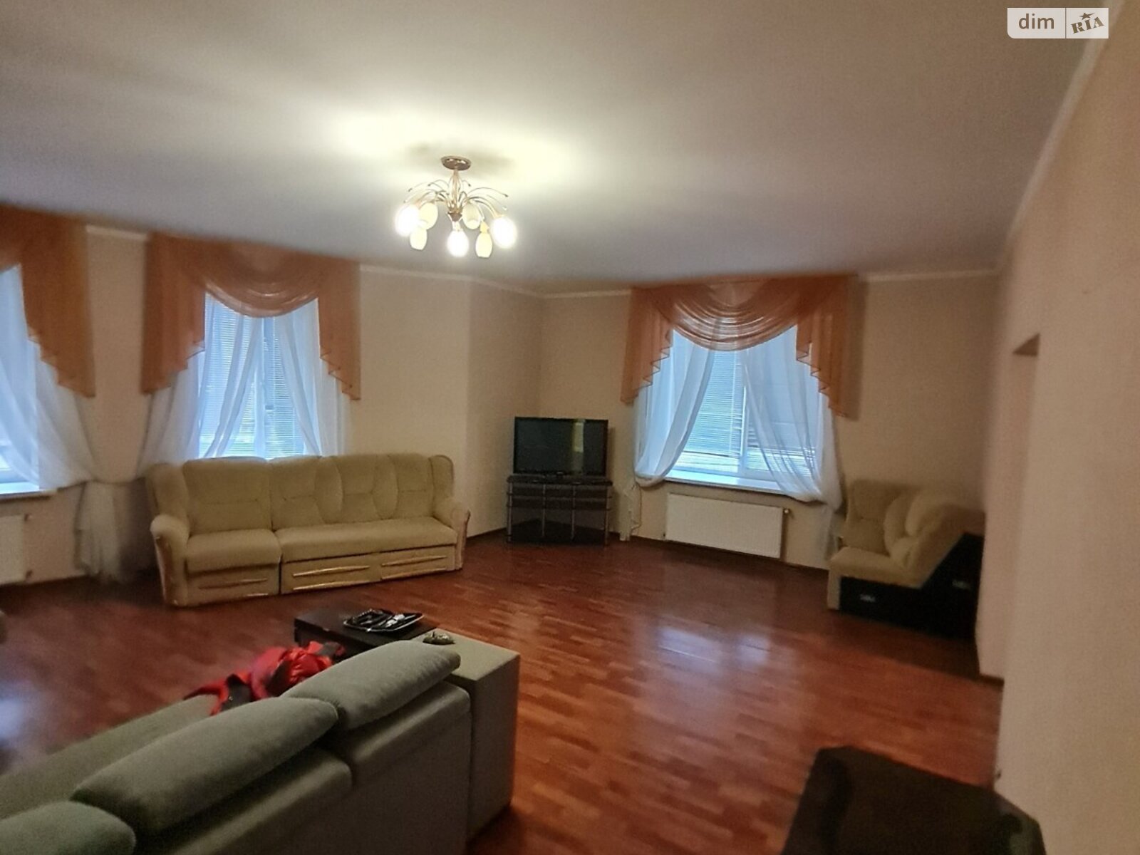 трикімнатна квартира в Миколаєві, район Заводський, на вул. Даля 4 в довготривалу оренду помісячно фото 1