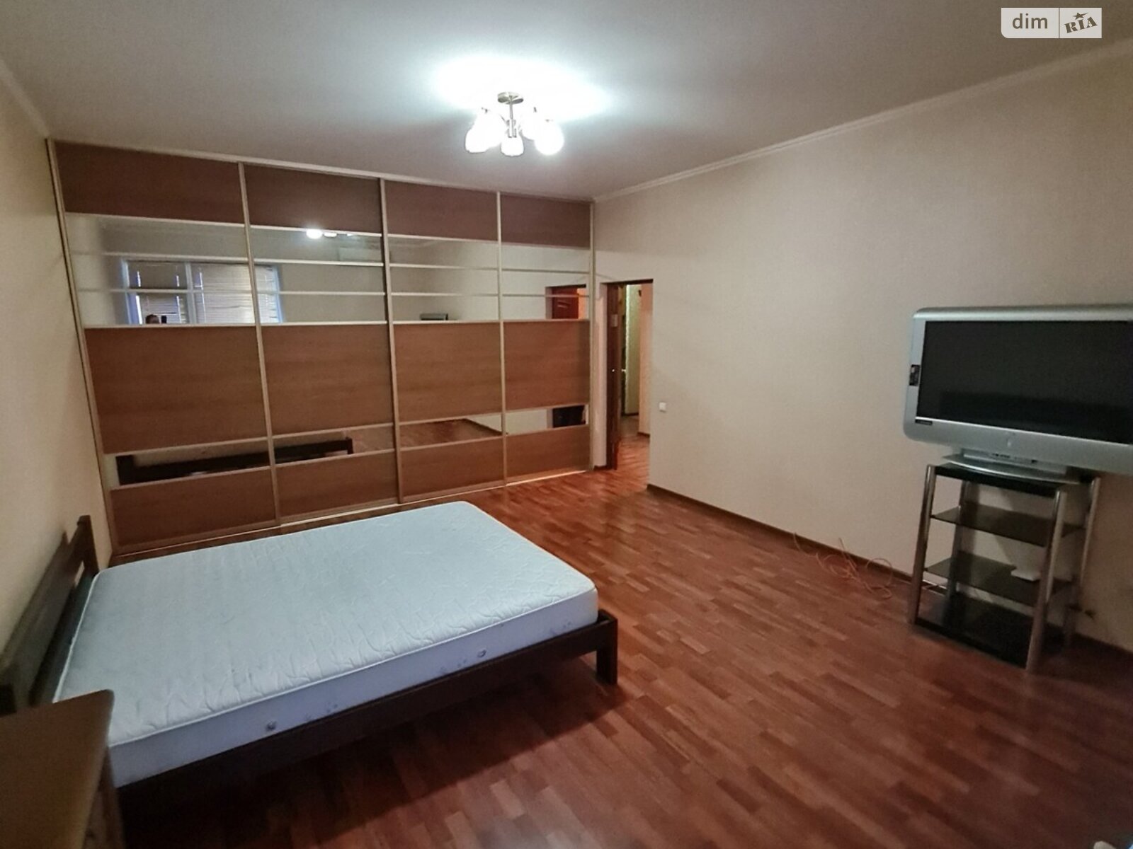 трикімнатна квартира в Миколаєві, район Заводський, на вул. Даля 4 в довготривалу оренду помісячно фото 1