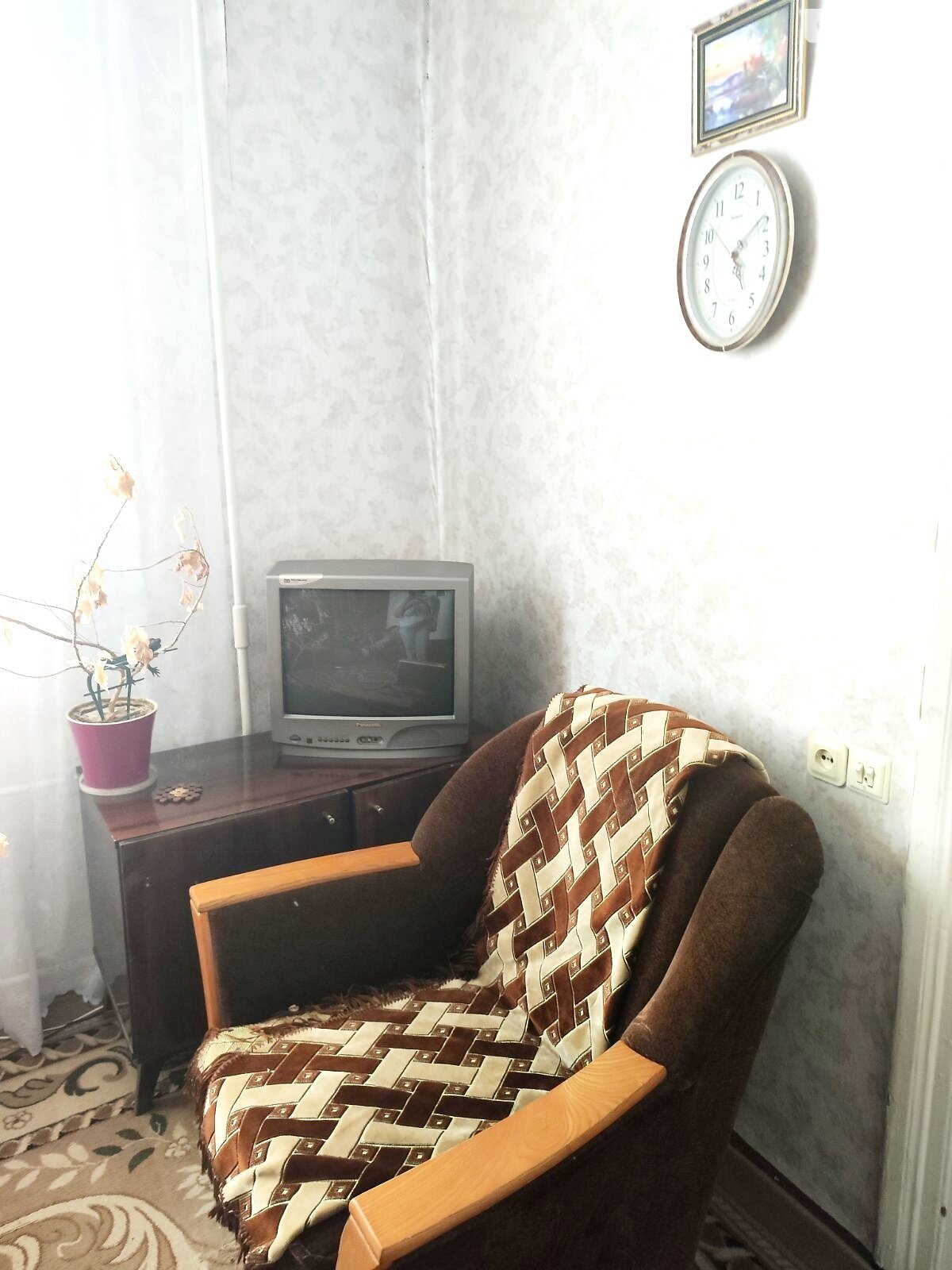 двухкомнатная квартира в Николаеве, район Заводской, на ул. Дмитриева в аренду на долгий срок помесячно фото 1