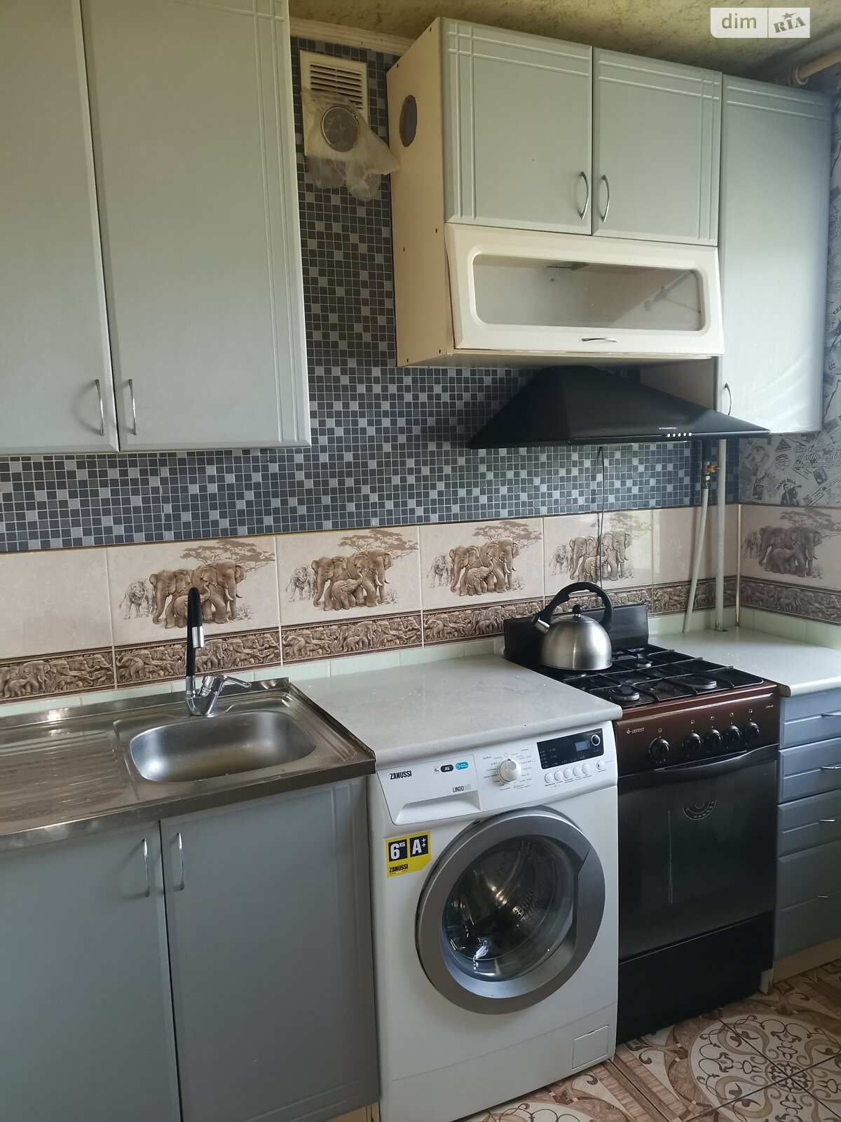 однокомнатная квартира в Николаеве, район Заводской, на ул. Генерала Алмазова 51 в аренду на долгий срок помесячно фото 1 однокомнатная квартира в Николаеве, район Заводской, на ул. Генерала Алмазова 51 в аренду на долгий срок помесячно фото 1