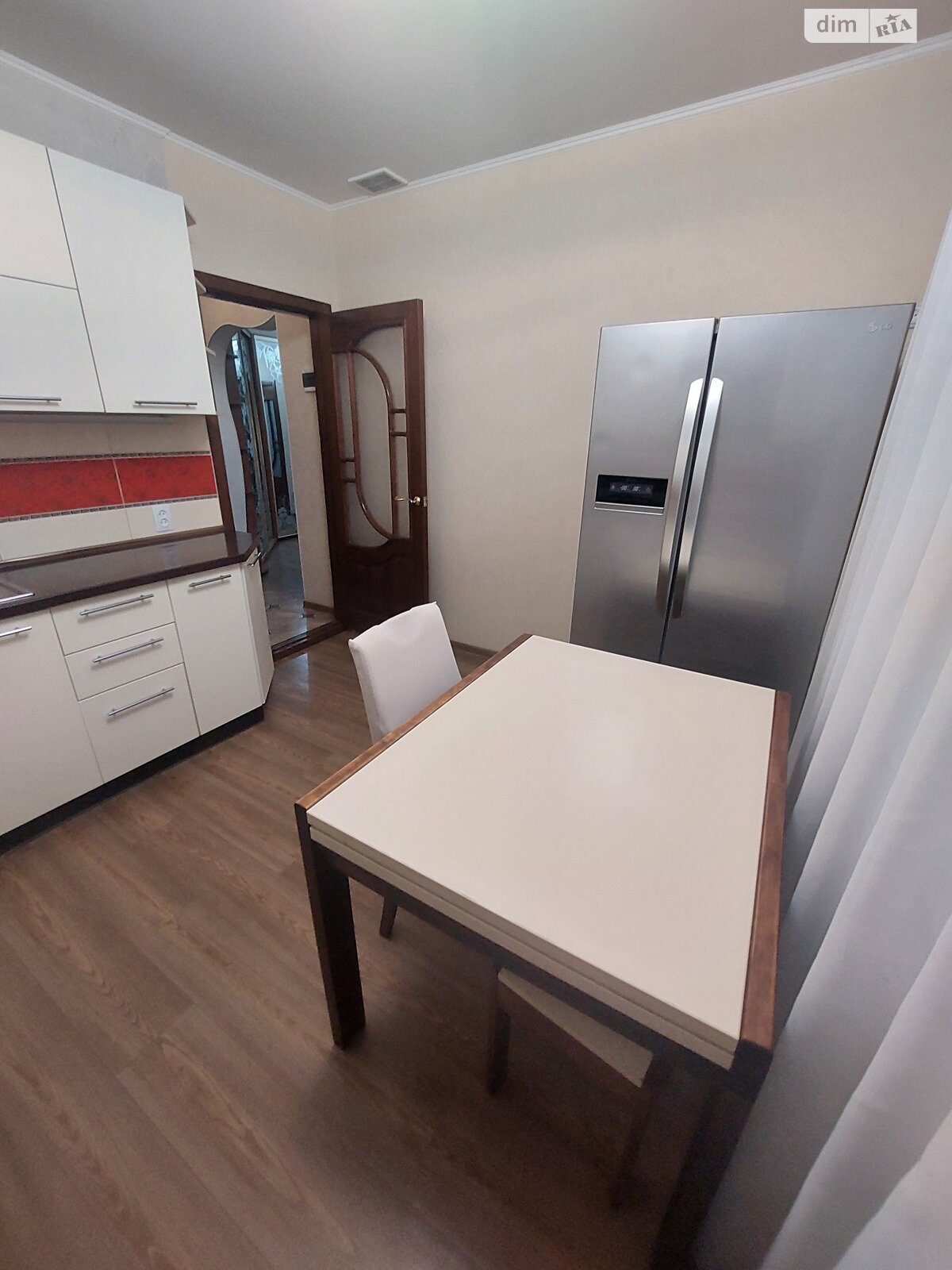 трехкомнатная квартира в Николаеве, район Заводской, на ул. Глеба Бабыча в аренду на долгий срок помесячно фото 1 трехкомнатная квартира в Николаеве, район Заводской, на ул. Глеба Бабыча в аренду на долгий срок помесячно фото 1