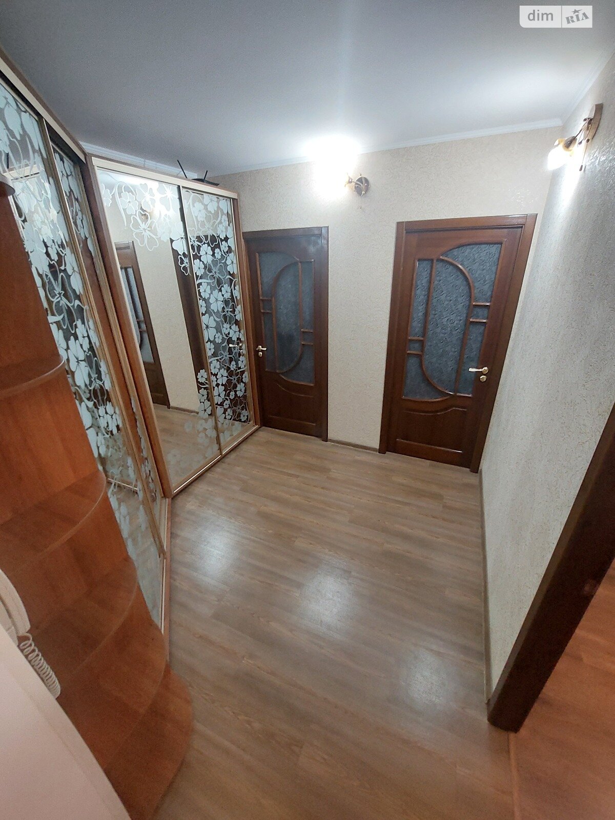 трехкомнатная квартира в Николаеве, район Заводской, на ул. Глеба Бабыча в аренду на долгий срок помесячно фото 1 трехкомнатная квартира в Николаеве, район Заводской, на ул. Глеба Бабыча в аренду на долгий срок помесячно фото 1