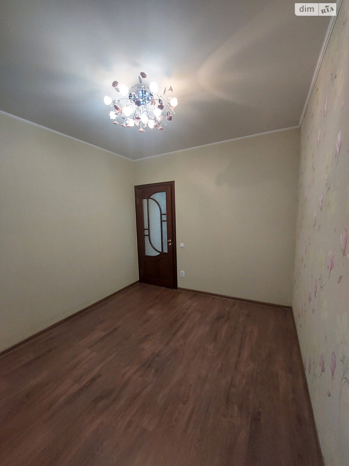 трехкомнатная квартира в Николаеве, район Заводской, на ул. Глеба Бабыча в аренду на долгий срок помесячно фото 1 трехкомнатная квартира в Николаеве, район Заводской, на ул. Глеба Бабыча в аренду на долгий срок помесячно фото 1