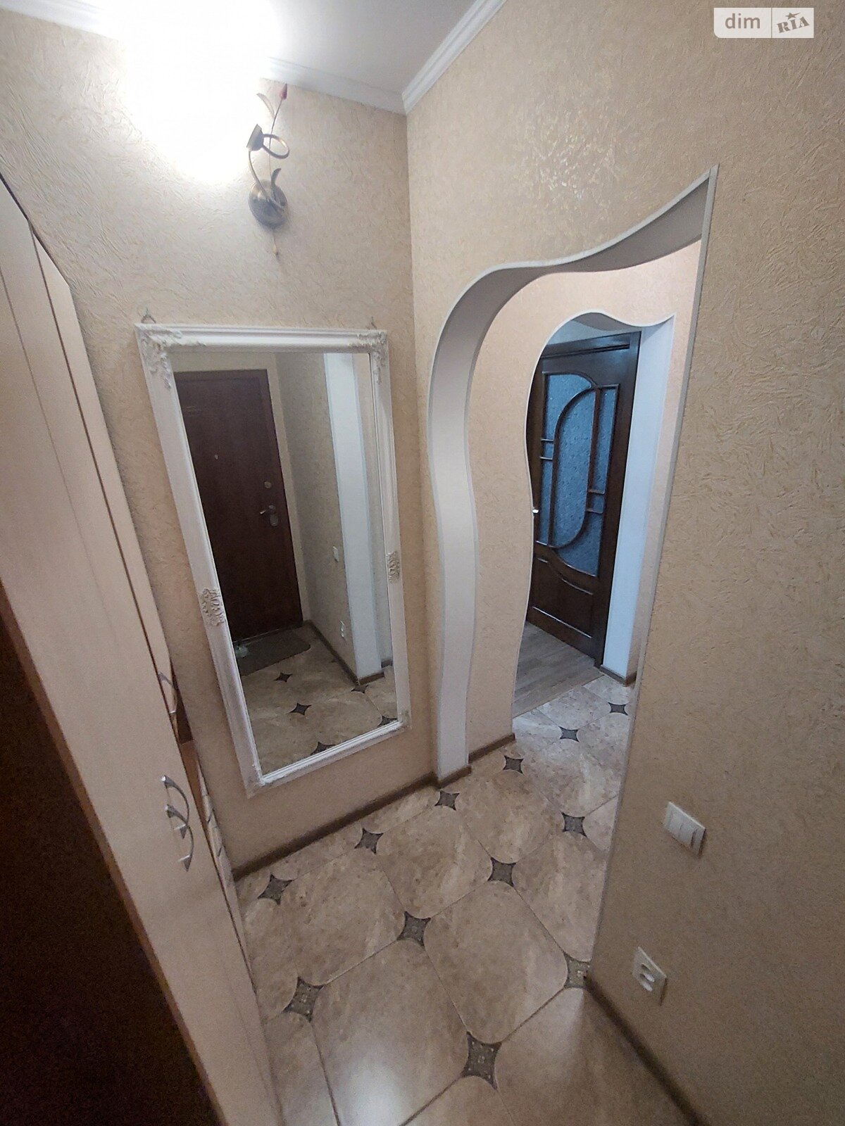 трехкомнатная квартира в Николаеве, район Заводской, на ул. Глеба Бабыча в аренду на долгий срок помесячно фото 1 трехкомнатная квартира в Николаеве, район Заводской, на ул. Глеба Бабыча в аренду на долгий срок помесячно фото 1