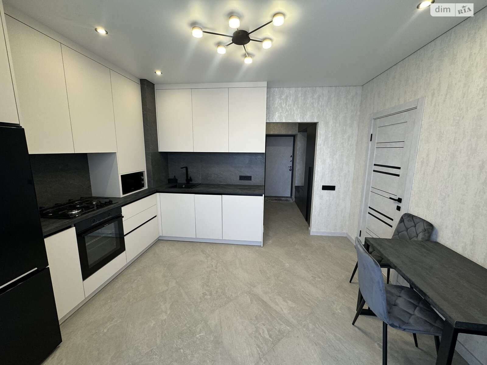 однокімнатна квартира в Миколаєві, район Заводський, на вул. Леваневців 30/7 в довготривалу оренду помісячно фото 1 однокімнатна квартира в Миколаєві, район Заводський, на вул. Леваневців 30/7 в довготривалу оренду помісячно фото 1