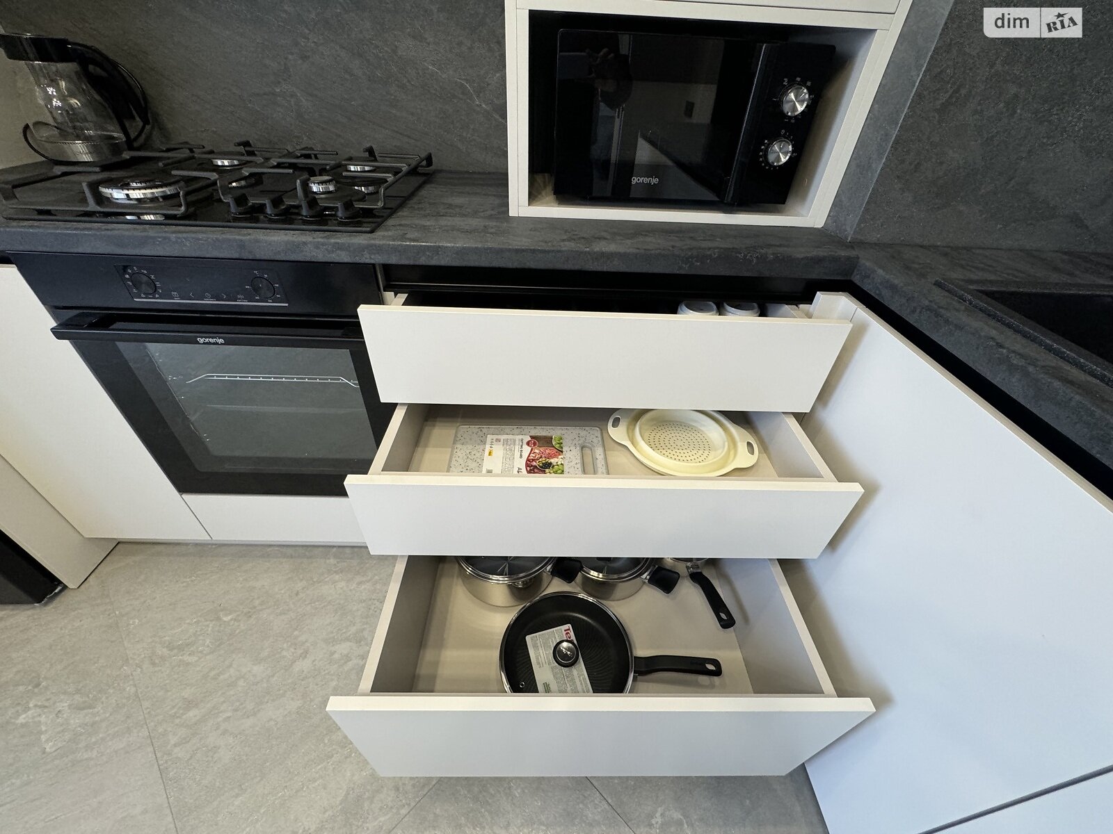 однокімнатна квартира в Миколаєві, район Заводський, на вул. Леваневців 30/7 в довготривалу оренду помісячно фото 1 однокімнатна квартира в Миколаєві, район Заводський, на вул. Леваневців 30/7 в довготривалу оренду помісячно фото 1