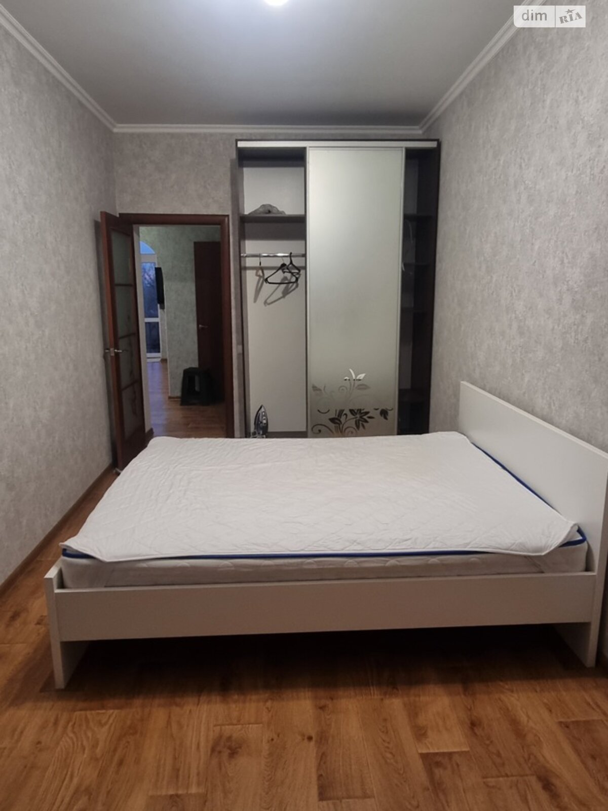 двухкомнатная квартира в Николаеве, район Заводской, на ул. Сенная 33Б в аренду на долгий срок помесячно фото 1 двухкомнатная квартира в Николаеве, район Заводской, на ул. Сенная 33Б в аренду на долгий срок помесячно фото 1