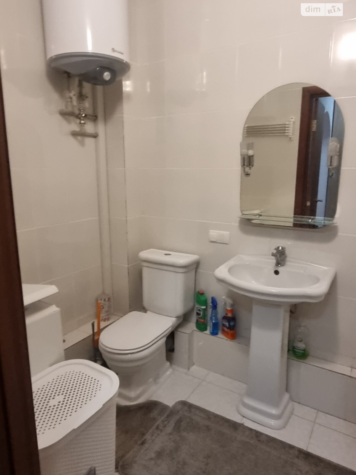 двухкомнатная квартира в Николаеве, район Заводской, на ул. Сенная 33Б в аренду на долгий срок помесячно фото 1 двухкомнатная квартира в Николаеве, район Заводской, на ул. Сенная 33Б в аренду на долгий срок помесячно фото 1