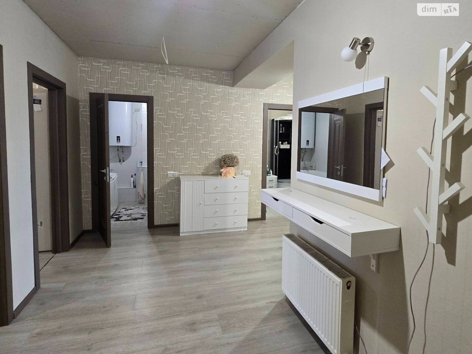 трикімнатна квартира в Миколаєві, район Заводський, на вул. Водопровідна в довготривалу оренду помісячно фото 1 трикімнатна квартира в Миколаєві, район Заводський, на вул. Водопровідна в довготривалу оренду помісячно фото 1