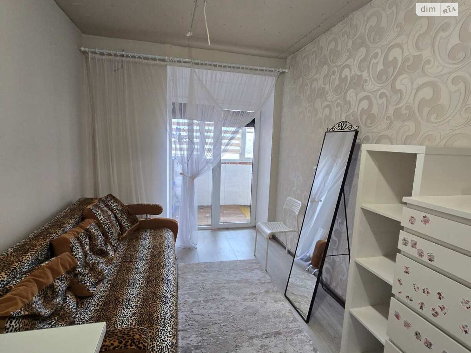 трикімнатна квартира в Миколаєві, район Заводський, на вул. Водопровідна в довготривалу оренду помісячно фото 1 трикімнатна квартира в Миколаєві, район Заводський, на вул. Водопровідна в довготривалу оренду помісячно фото 1