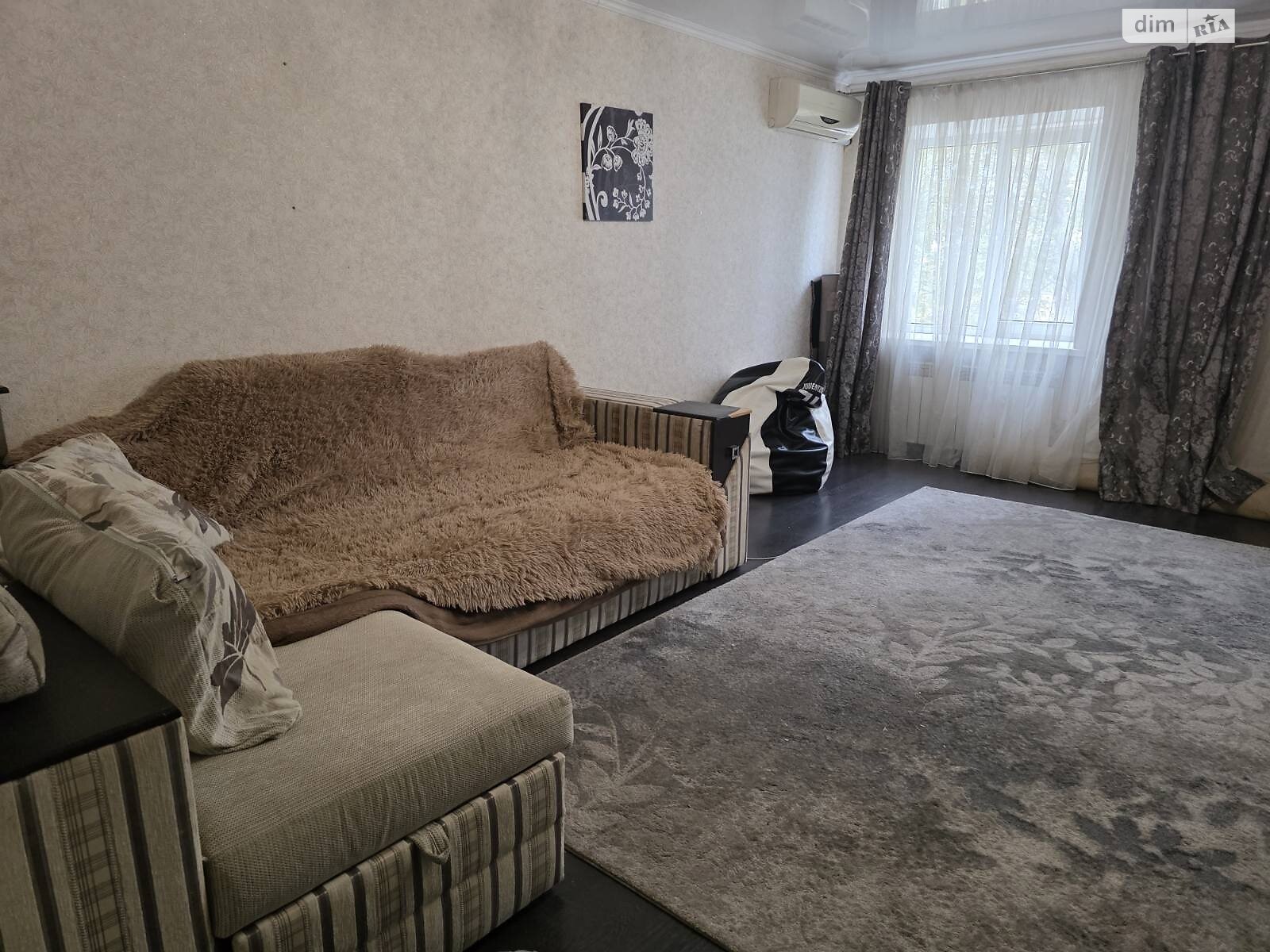 двухкомнатная квартира в Николаеве, район Заводской, на ул. Защитников Николаева в аренду на долгий срок помесячно фото 1 двухкомнатная квартира в Николаеве, район Заводской, на ул. Защитников Николаева в аренду на долгий срок помесячно фото 1