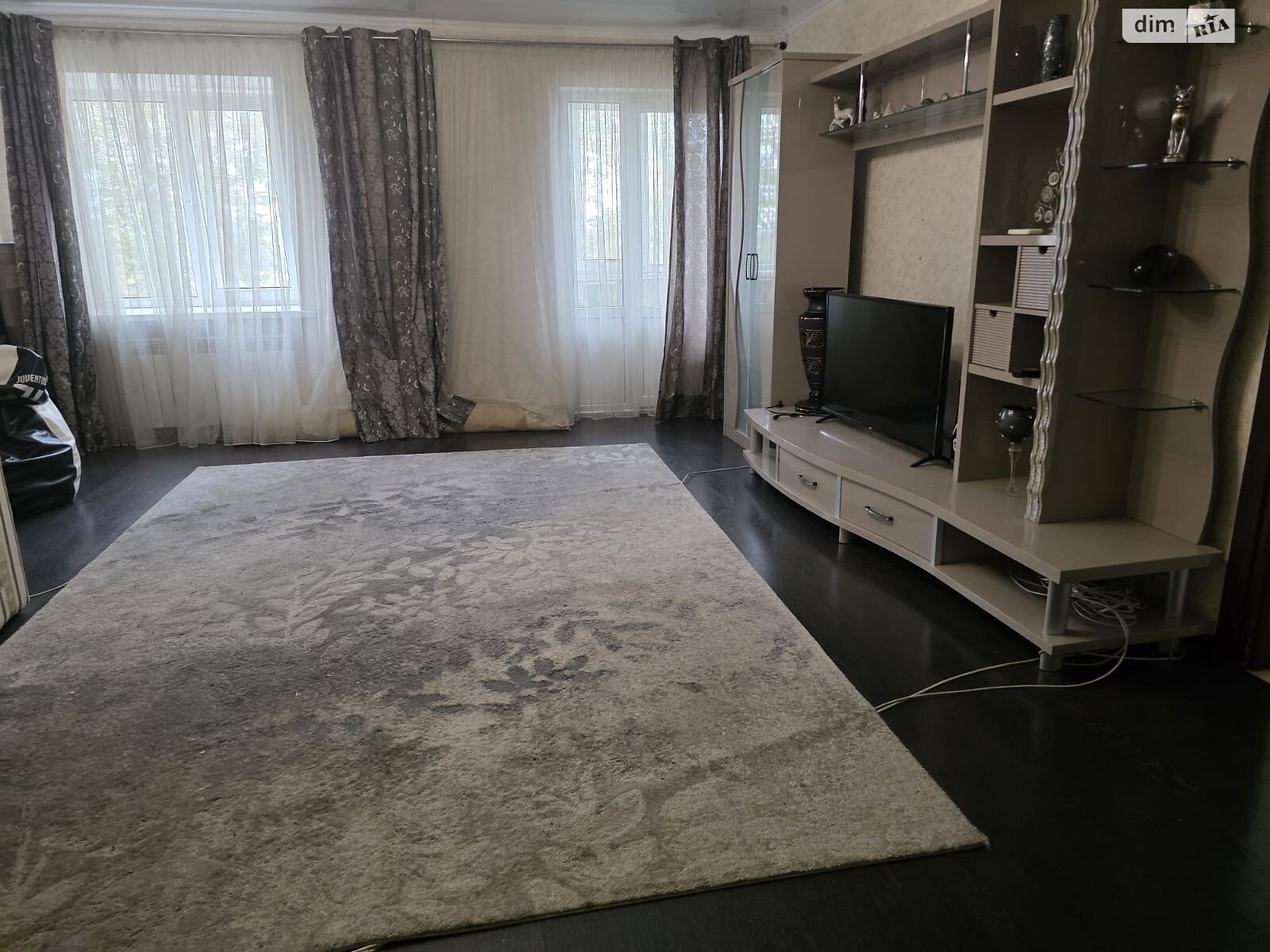 двухкомнатная квартира в Николаеве, район Заводской, на ул. Защитников Николаева в аренду на долгий срок помесячно фото 1 двухкомнатная квартира в Николаеве, район Заводской, на ул. Защитников Николаева в аренду на долгий срок помесячно фото 1