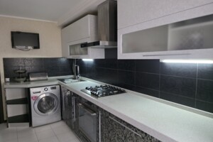 двухкомнатная квартира в Николаеве, район Заводской, на ул. Защитников Николаева в аренду на долгий срок помесячно фото 2 двухкомнатная квартира в Николаеве, район Заводской, на ул. Защитников Николаева в аренду на долгий срок помесячно фото 2