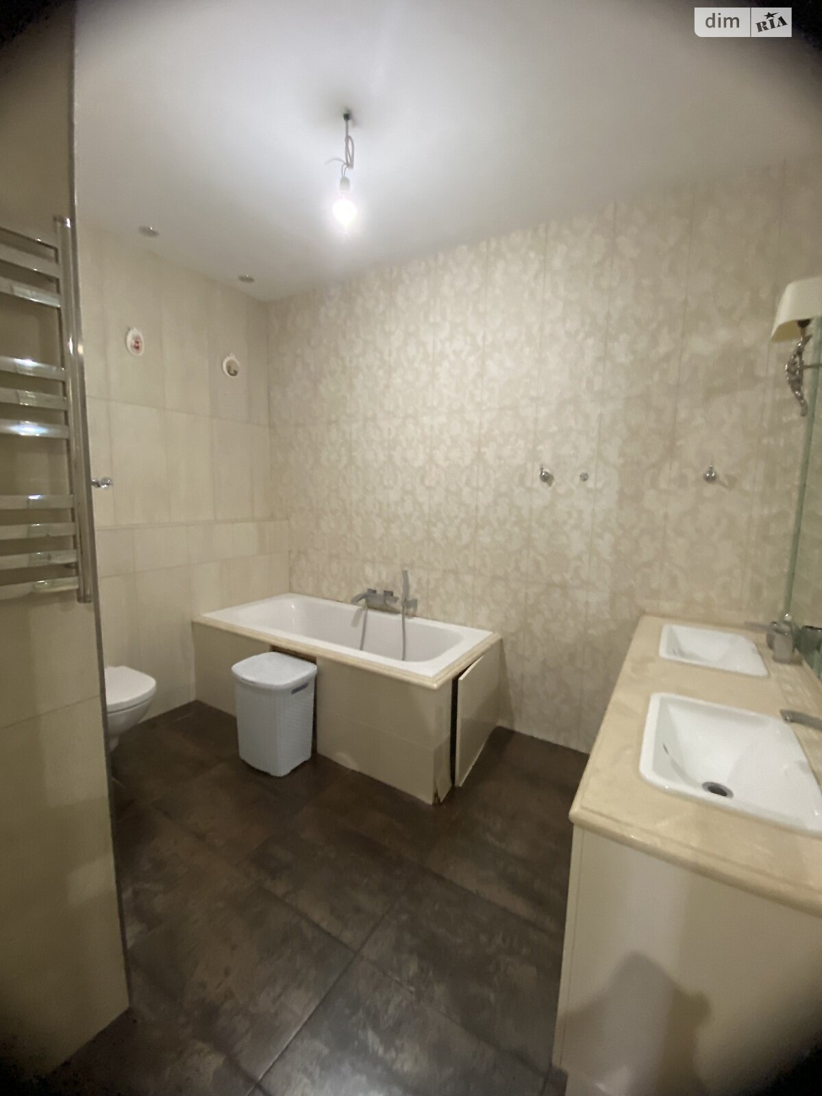 трехкомнатная квартира в Одессе, район Приморский, на плато Аркадийское 5А корпус 2 в аренду на долгий срок помесячно фото 1 трехкомнатная квартира в Одессе, район Приморский, на плато Аркадийское 5А корпус 2 в аренду на долгий срок помесячно фото 1