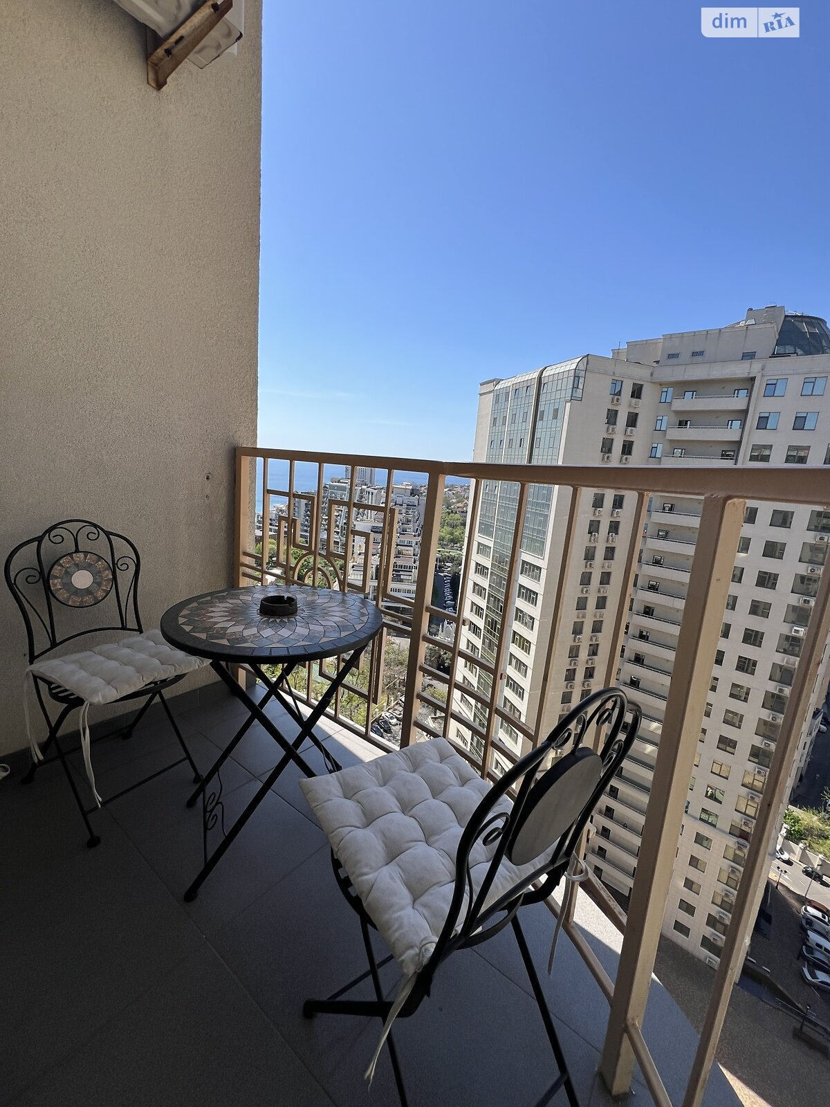 однокімнатна квартира в Одесі, район Аркадія, на плато Аркадійське 5А корпус 2 в довготривалу оренду помісячно фото 1 однокімнатна квартира в Одесі, район Аркадія, на плато Аркадійське 5А корпус 2 в довготривалу оренду помісячно фото 1