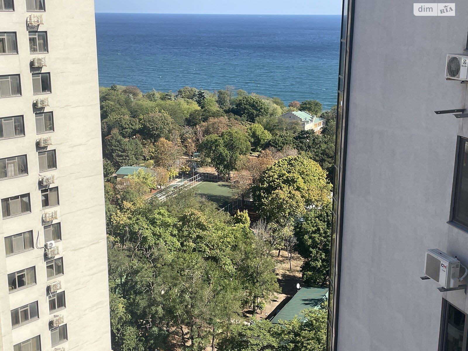 однокомнатная квартира в Одессе, район Аркадия, на плато Аркадийское 5/2 в аренду на долгий срок помесячно фото 1