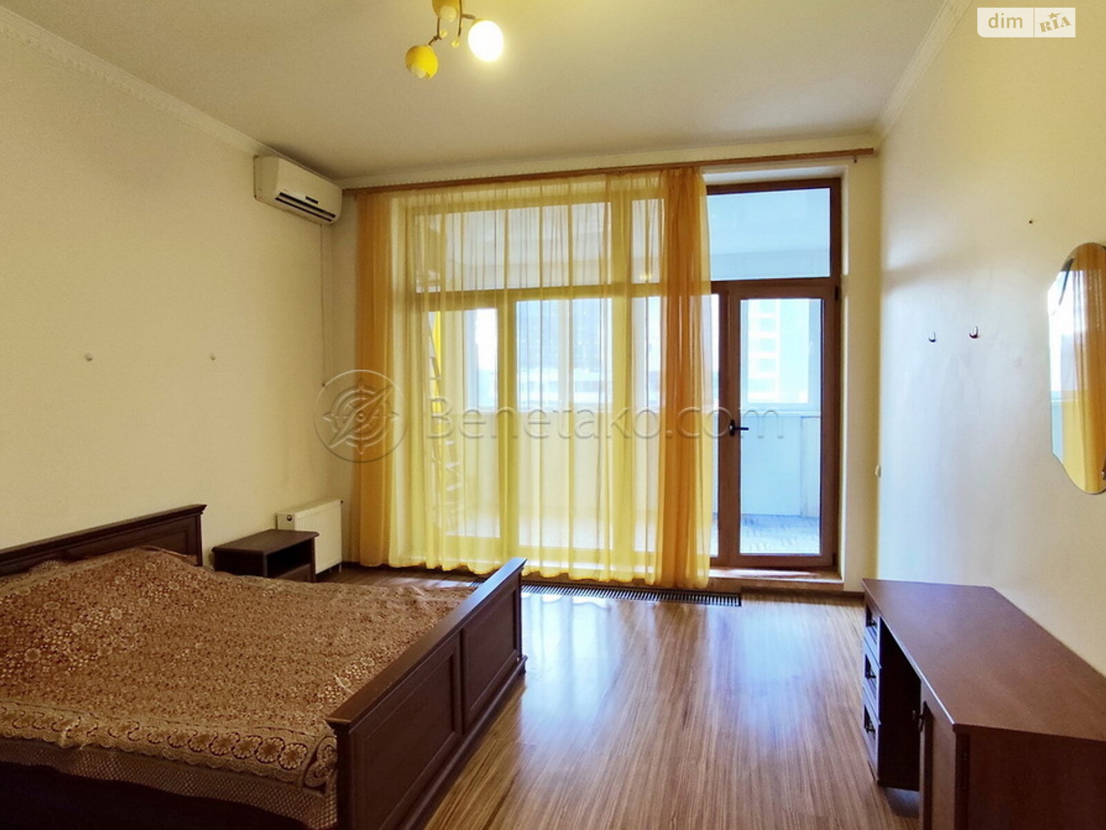 двухкомнатная квартира в Одессе, район Аркадия, на плато Аркадийское 5/3 в аренду на долгий срок помесячно фото 1