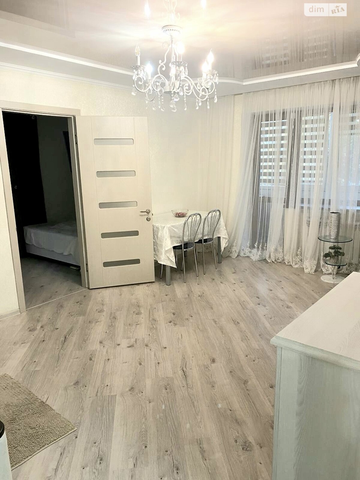 однокомнатная квартира в Одессе, район Аркадия, на ул. Добровольцев в аренду на долгий срок помесячно фото 1 однокомнатная квартира в Одессе, район Аркадия, на ул. Добровольцев в аренду на долгий срок помесячно фото 1