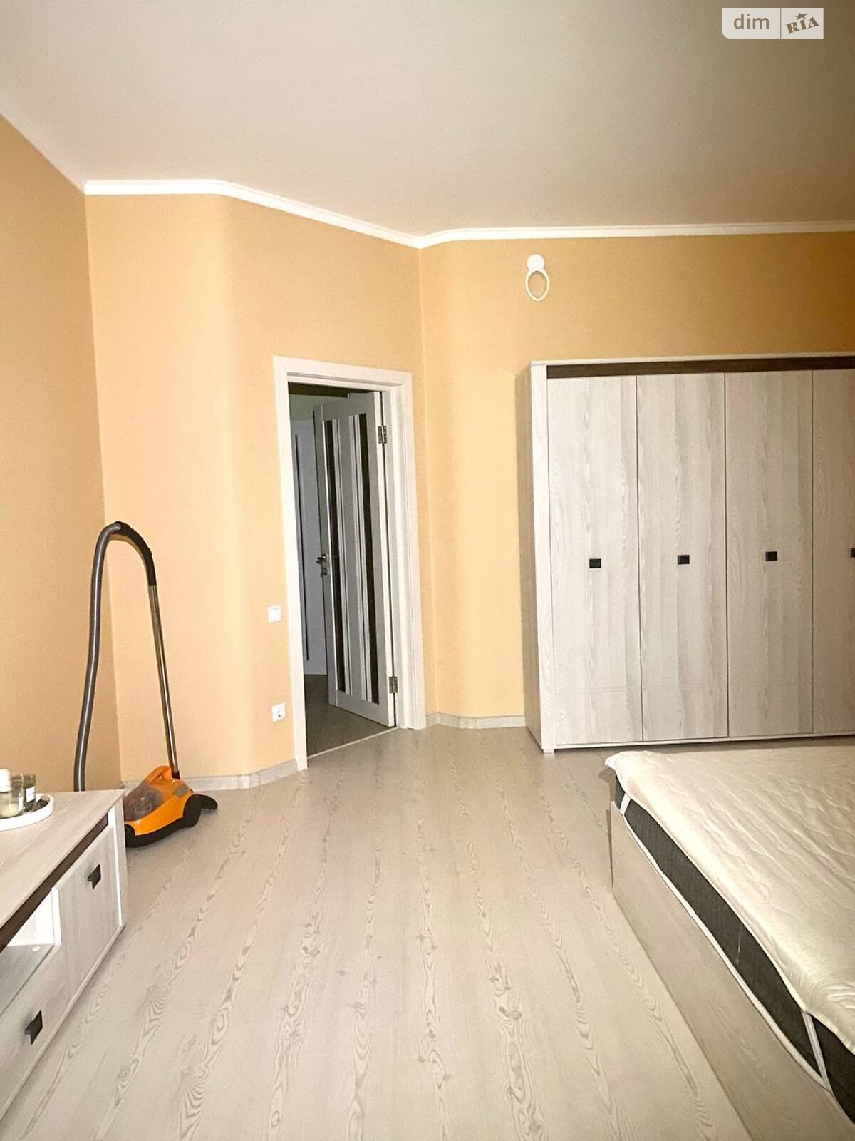 двухкомнатная квартира в Одессе, район Аркадия, на ул. Добровольцев в аренду на долгий срок помесячно фото 1