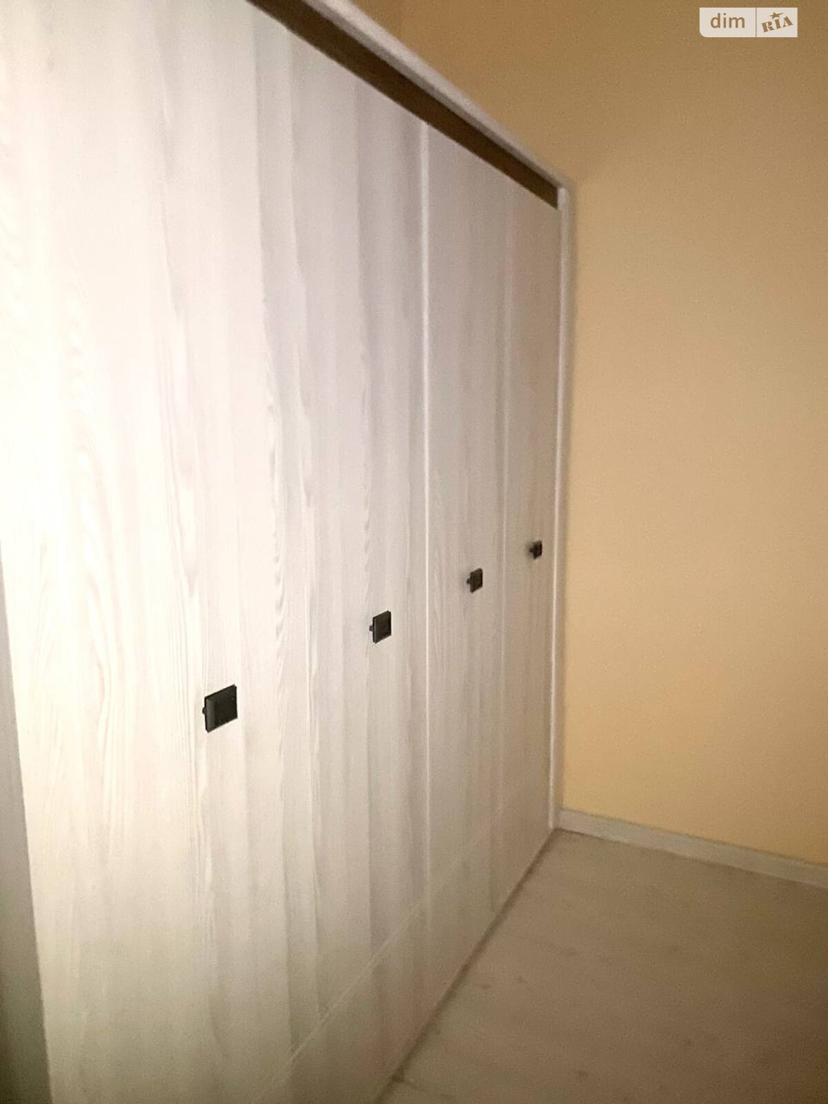 двухкомнатная квартира в Одессе, район Аркадия, на ул. Добровольцев в аренду на долгий срок помесячно фото 1