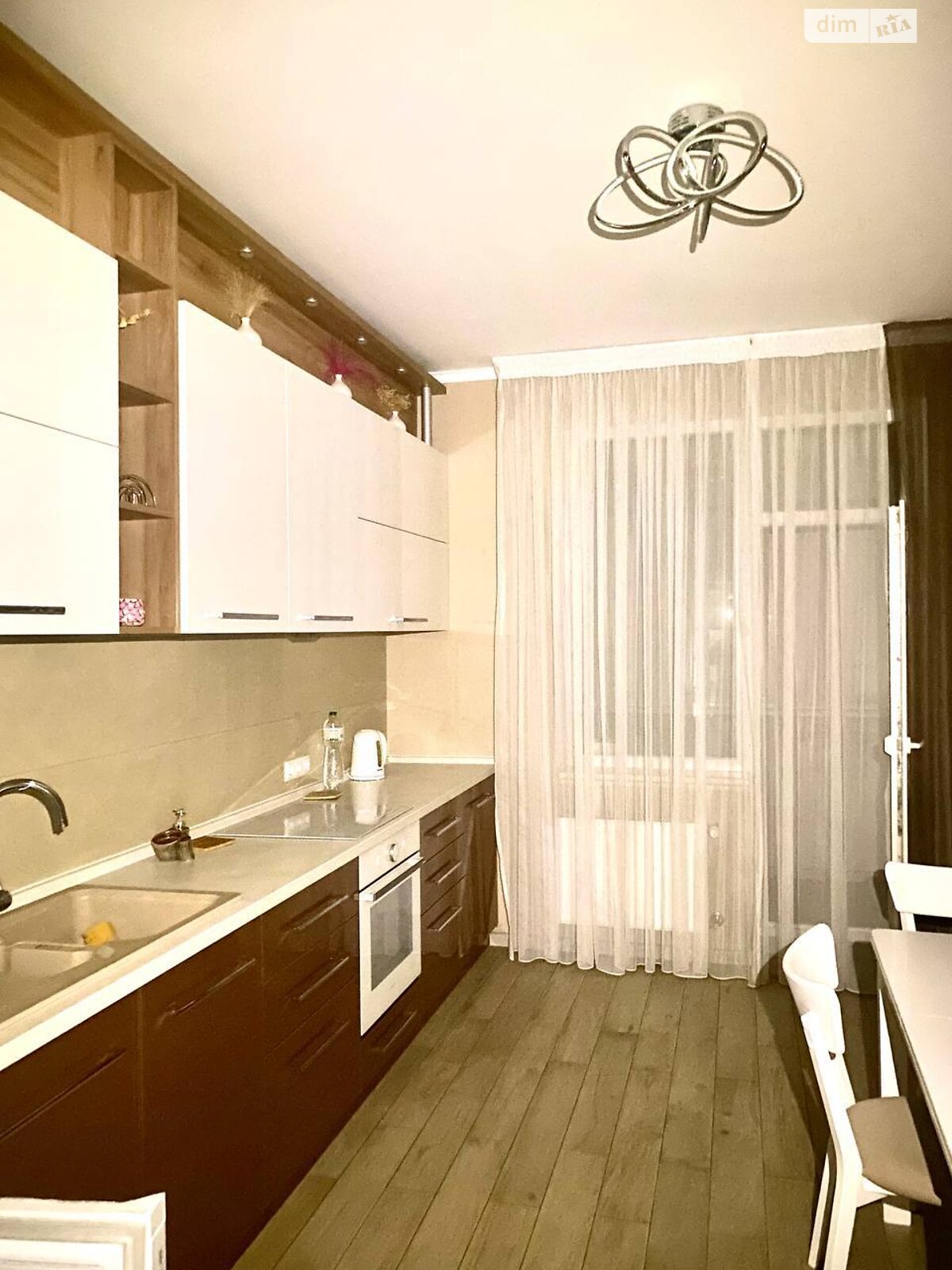 двухкомнатная квартира в Одессе, район Аркадия, на ул. Добровольцев в аренду на долгий срок помесячно фото 1