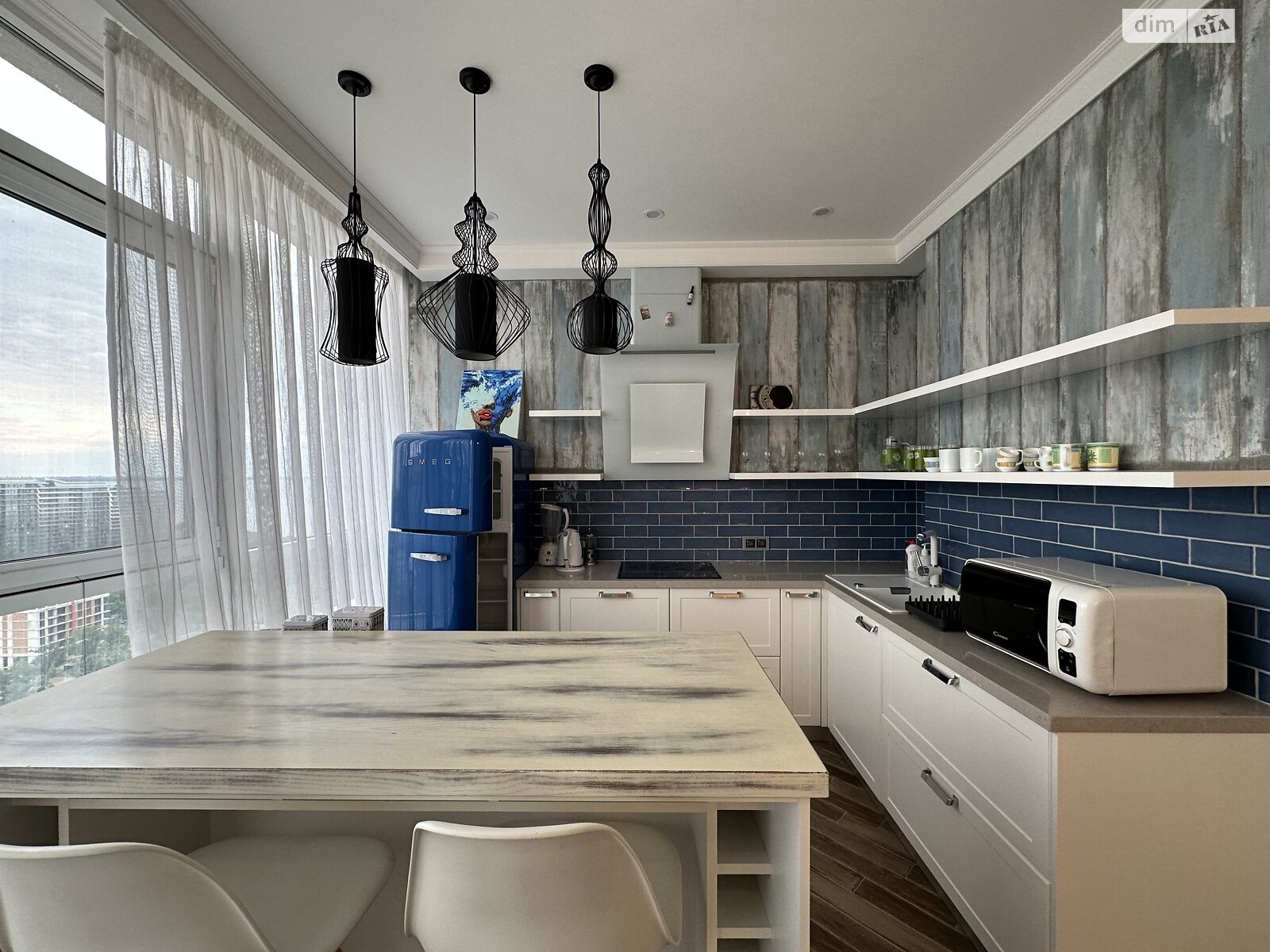 трикімнатна квартира в Одесі, район Аркадія, на бул. Французький 60В в довготривалу оренду помісячно фото 1