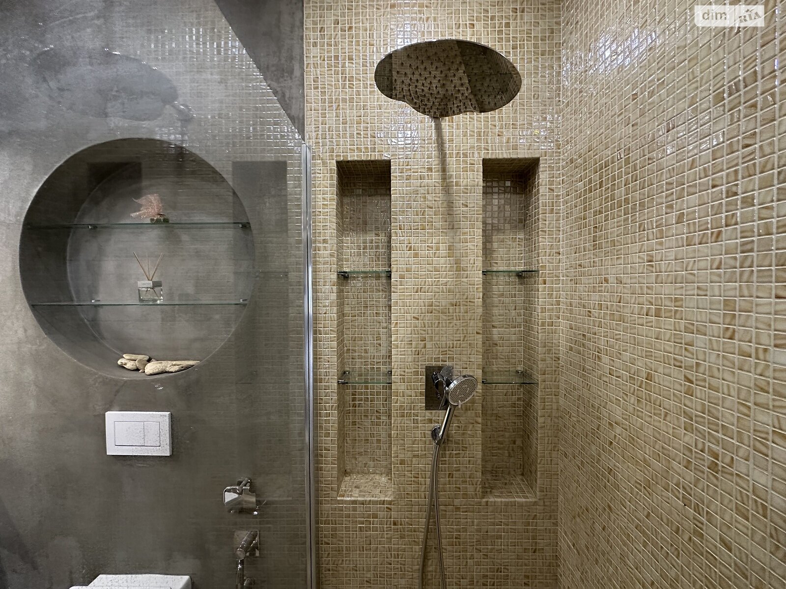 трикімнатна квартира в Одесі, район Аркадія, на бул. Французький 60В в довготривалу оренду помісячно фото 1