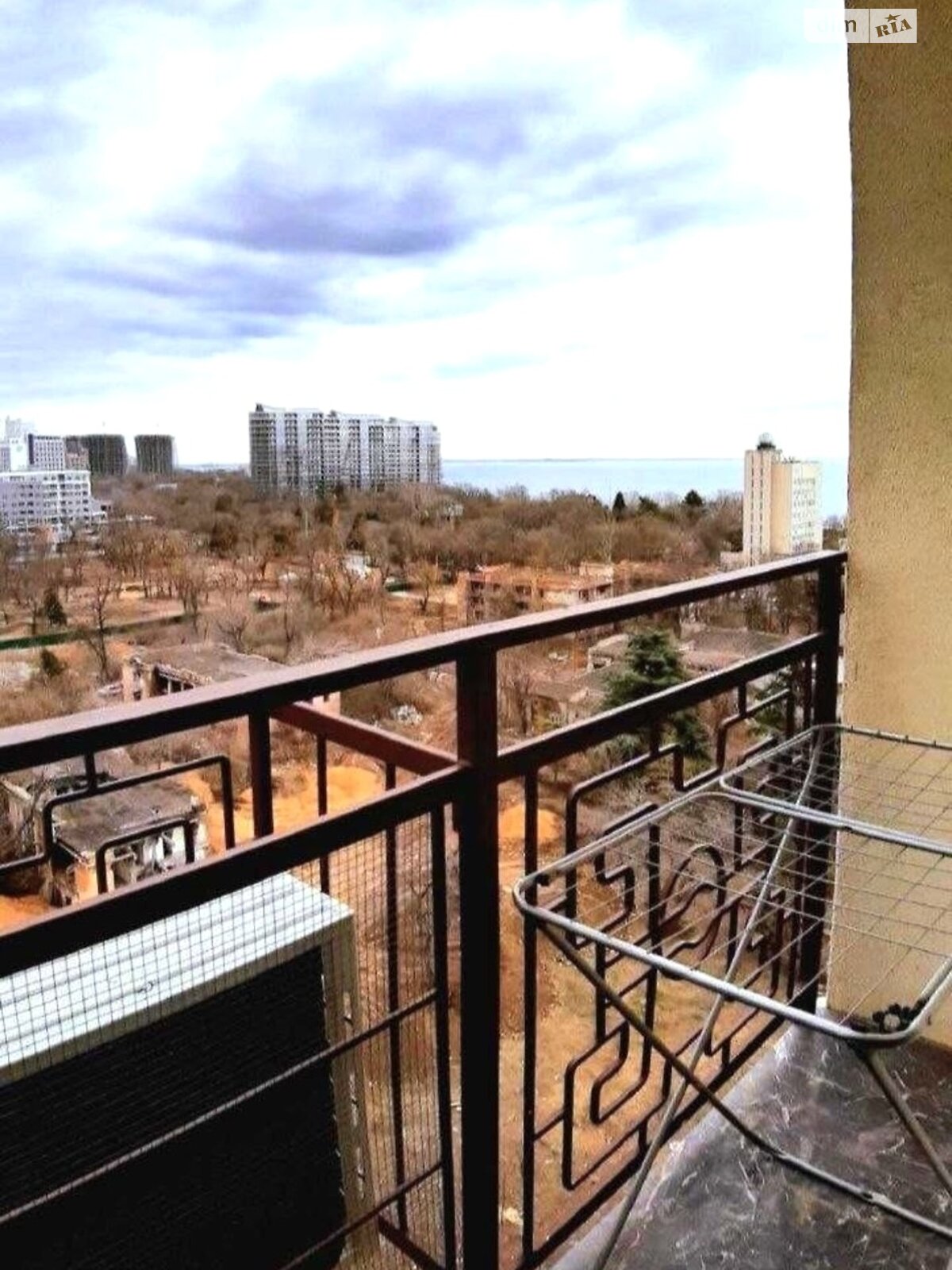 однокімнатна квартира в Одесі, район Аркадія, на бул. Французький 60В в довготривалу оренду помісячно фото 1 однокімнатна квартира в Одесі, район Аркадія, на бул. Французький 60В в довготривалу оренду помісячно фото 1