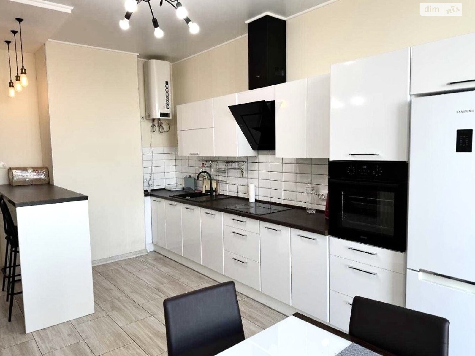 однокімнатна квартира в Одесі, район Аркадія, на бул. Французький 60В в довготривалу оренду помісячно фото 1 однокімнатна квартира в Одесі, район Аркадія, на бул. Французький 60В в довготривалу оренду помісячно фото 1