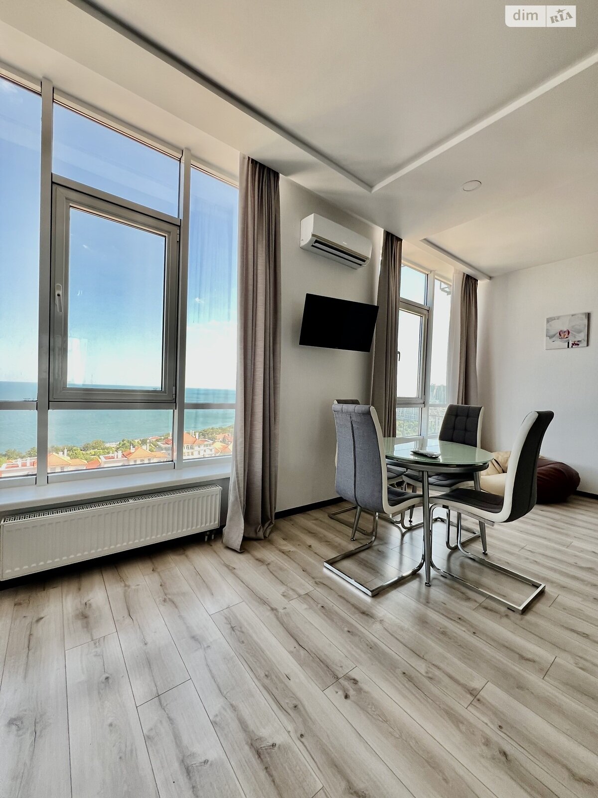 однокімнатна квартира в Одесі, район Аркадія, на бул. Французький 60Г в довготривалу оренду помісячно фото 1 однокімнатна квартира в Одесі, район Аркадія, на бул. Французький 60Г в довготривалу оренду помісячно фото 1