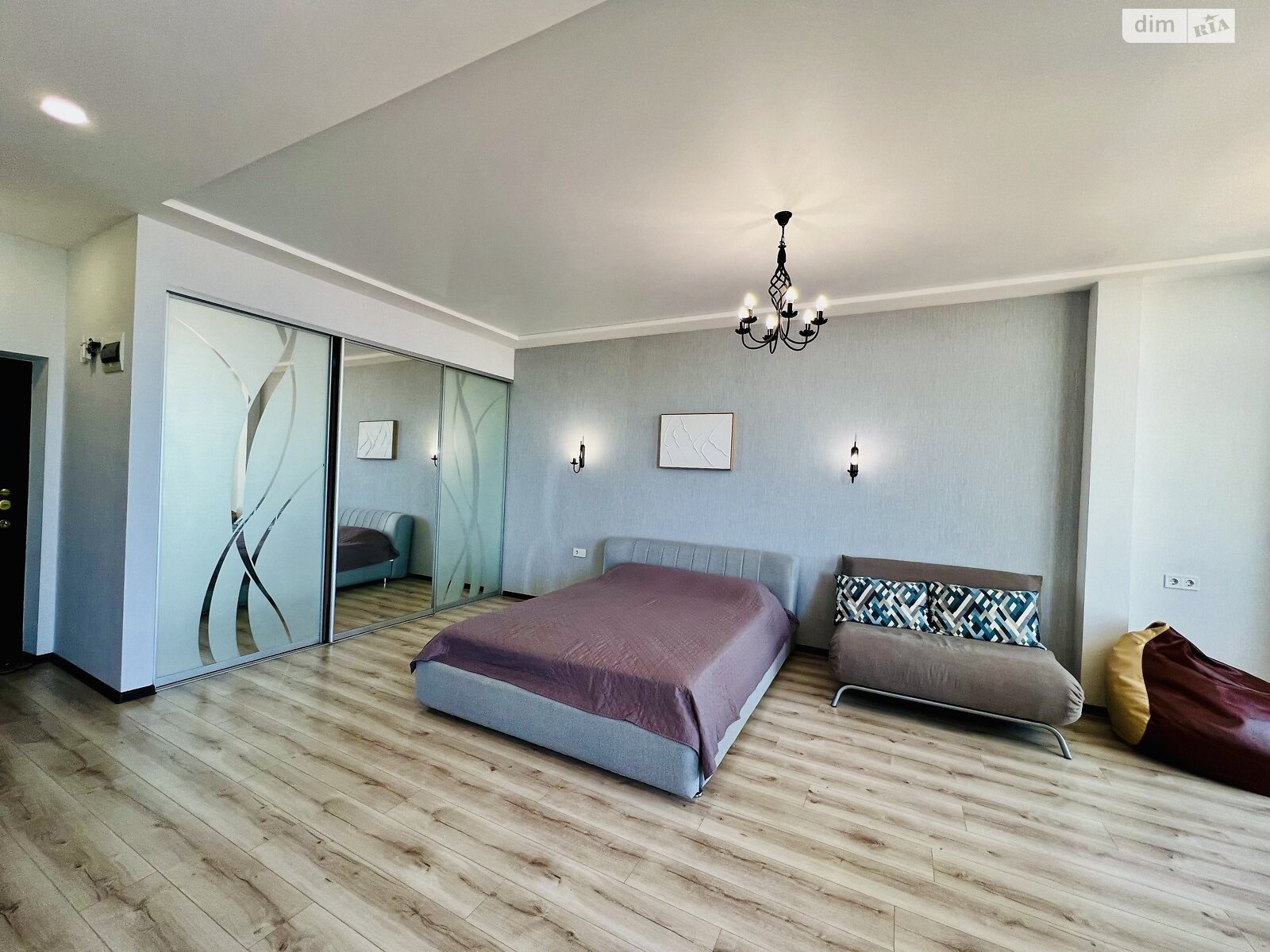 однокімнатна квартира в Одесі, район Аркадія, на бул. Французький 60Г в довготривалу оренду помісячно фото 1 однокімнатна квартира в Одесі, район Аркадія, на бул. Французький 60Г в довготривалу оренду помісячно фото 1