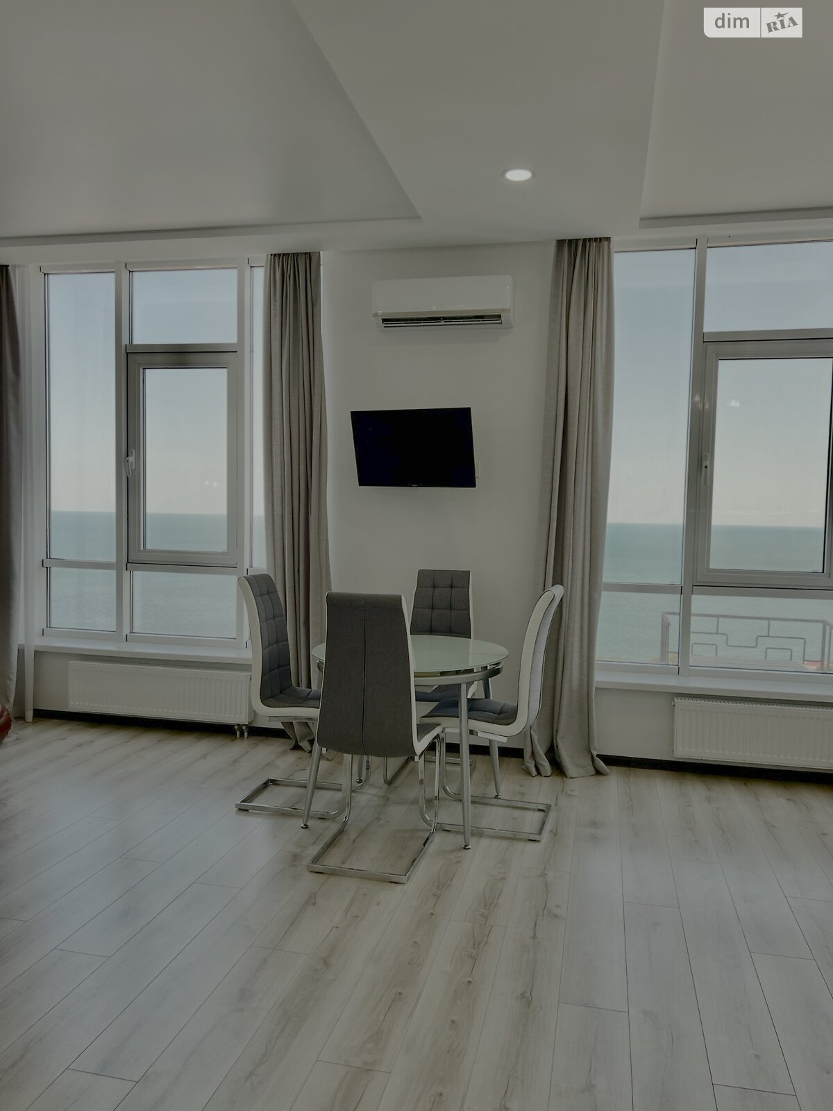 однокімнатна квартира в Одесі, район Аркадія, на бул. Французький 60Г в довготривалу оренду помісячно фото 1 однокімнатна квартира в Одесі, район Аркадія, на бул. Французький 60Г в довготривалу оренду помісячно фото 1