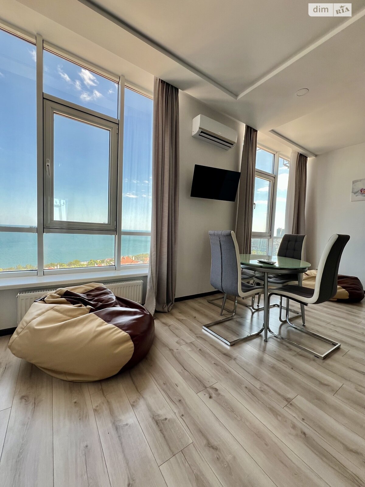 однокімнатна квартира в Одесі, район Аркадія, на бул. Французький 60Г в довготривалу оренду помісячно фото 1 однокімнатна квартира в Одесі, район Аркадія, на бул. Французький 60Г в довготривалу оренду помісячно фото 1