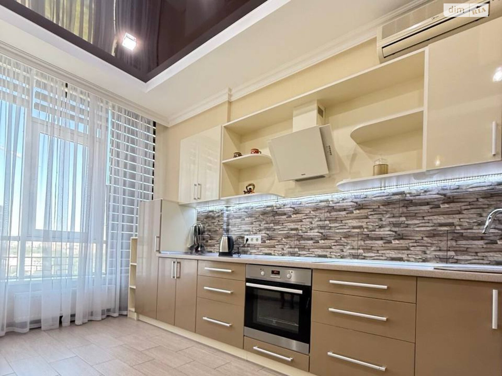 однокомнатная квартира в Одессе, район Аркадия, на бул. Французский, кв. 238 в аренду на долгий срок помесячно фото 1 однокомнатная квартира в Одессе, район Аркадия, на бул. Французский, кв. 238 в аренду на долгий срок помесячно фото 1