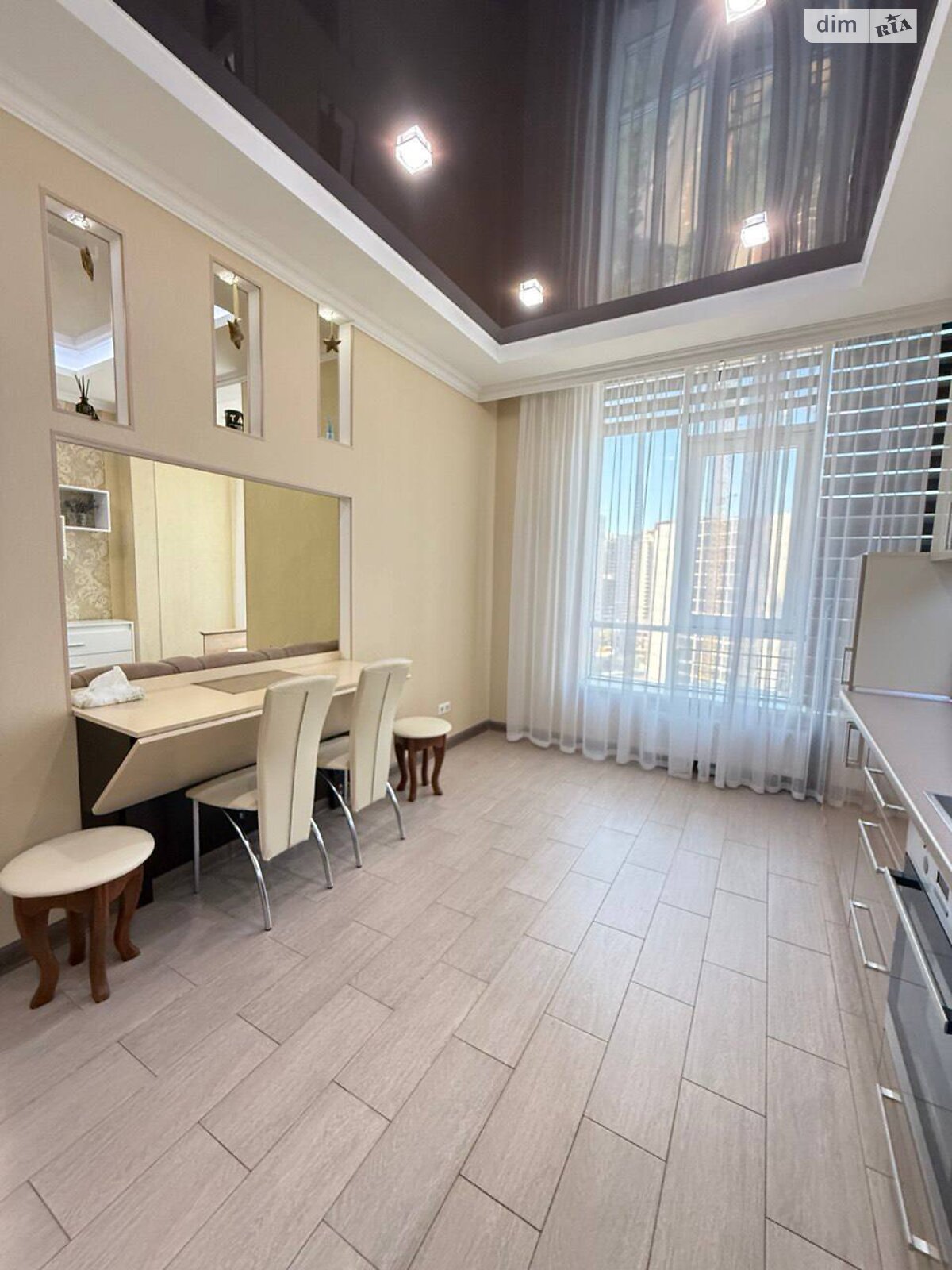 однокомнатная квартира в Одессе, район Аркадия, на бул. Французский, кв. 238 в аренду на долгий срок помесячно фото 1 однокомнатная квартира в Одессе, район Аркадия, на бул. Французский, кв. 238 в аренду на долгий срок помесячно фото 1