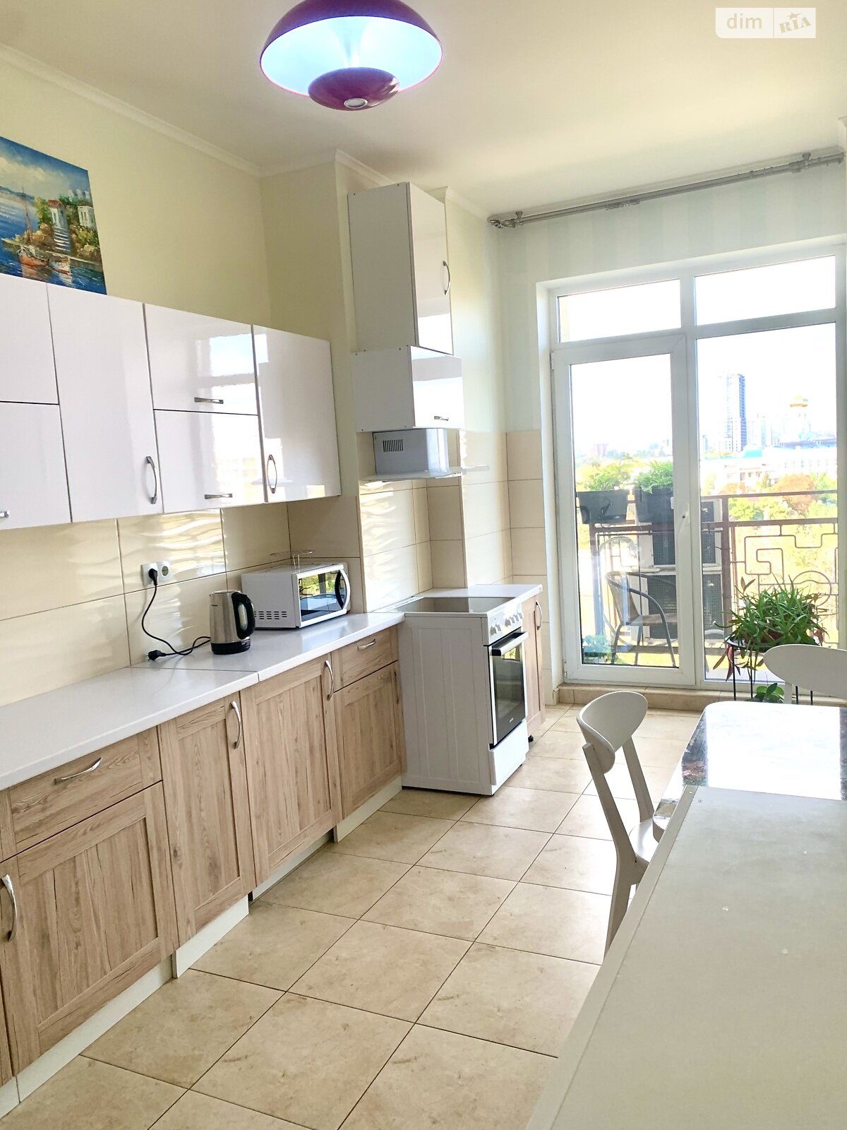 двухкомнатная квартира в Одессе, район Аркадия, на бул. Французский 60Б в аренду на долгий срок помесячно фото 1 двухкомнатная квартира в Одессе, район Аркадия, на бул. Французский 60Б в аренду на долгий срок помесячно фото 1