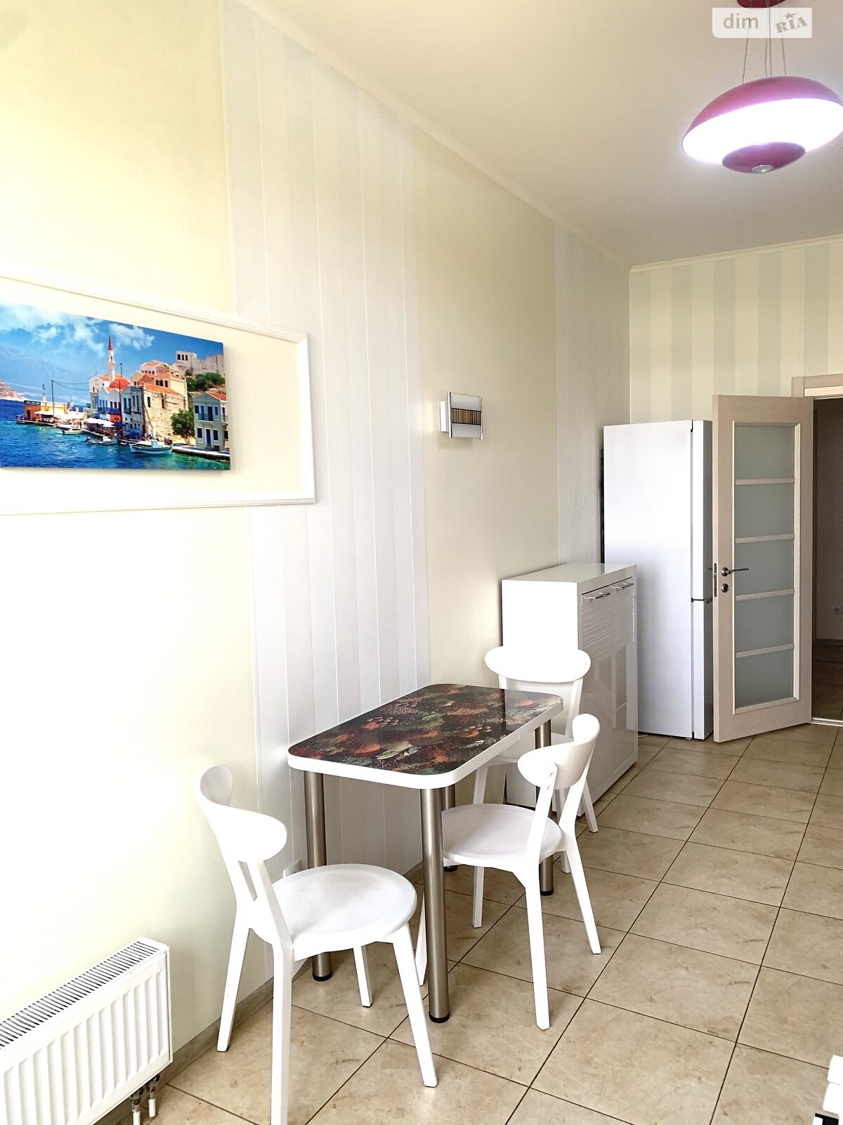 двухкомнатная квартира в Одессе, район Аркадия, на бул. Французский 60Б в аренду на долгий срок помесячно фото 1 двухкомнатная квартира в Одессе, район Аркадия, на бул. Французский 60Б в аренду на долгий срок помесячно фото 1