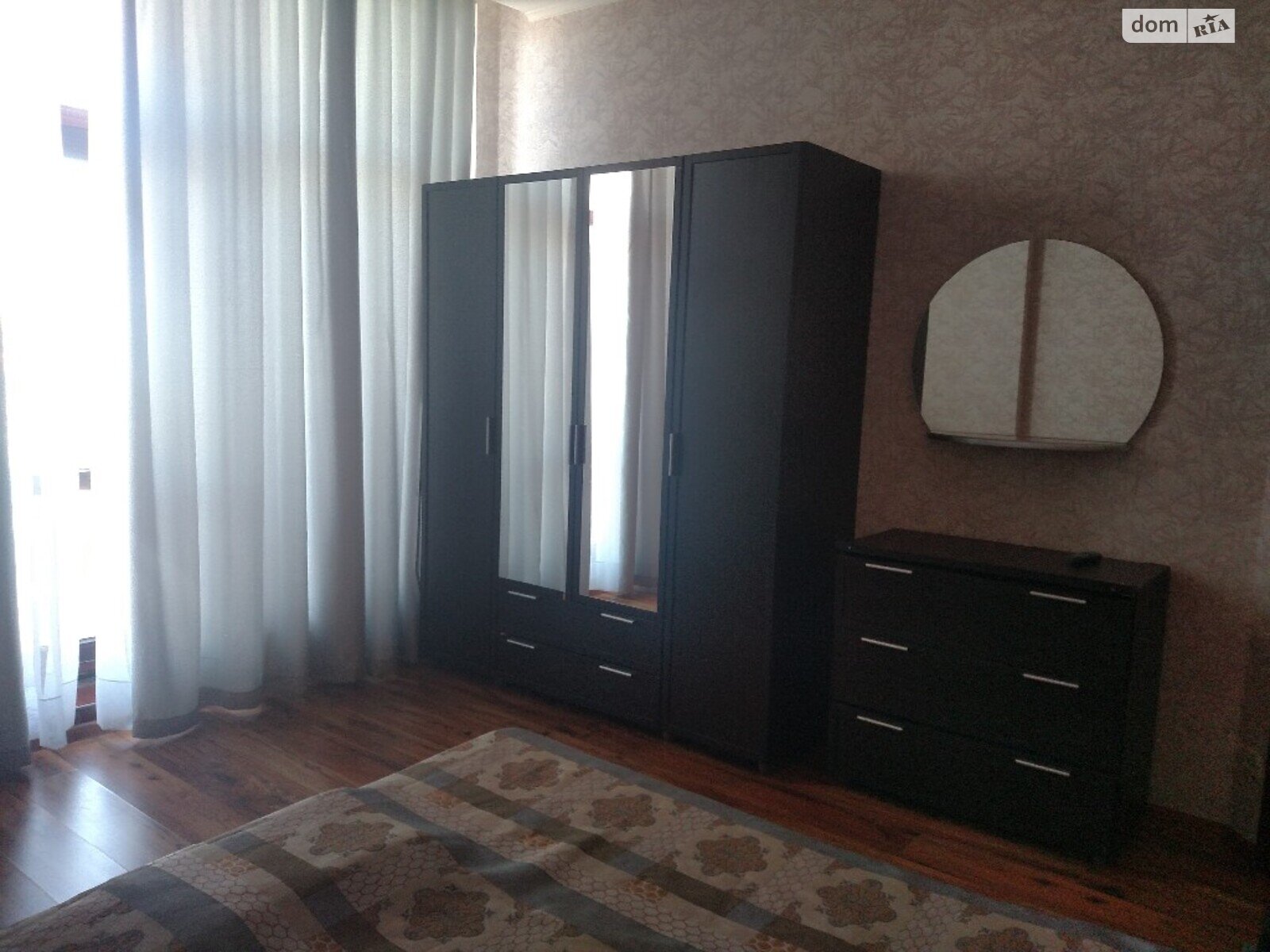 двухкомнатная квартира с мебелью в Одессе, район Аркадия, на плато Гагаринское 5\3 в аренду на долгий срок помесячно фото 1