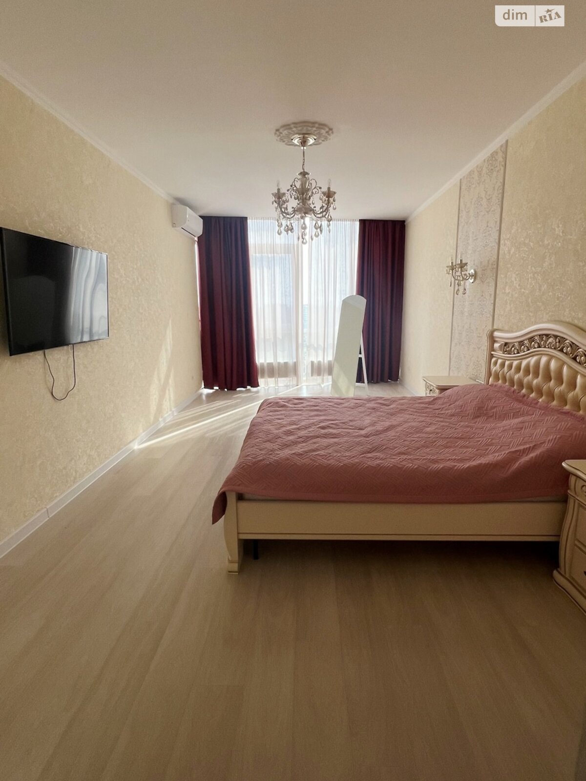 двухкомнатная квартира в Одессе, район Аркадия, на плато Гагаринское 5/2 в аренду на долгий срок помесячно фото 1