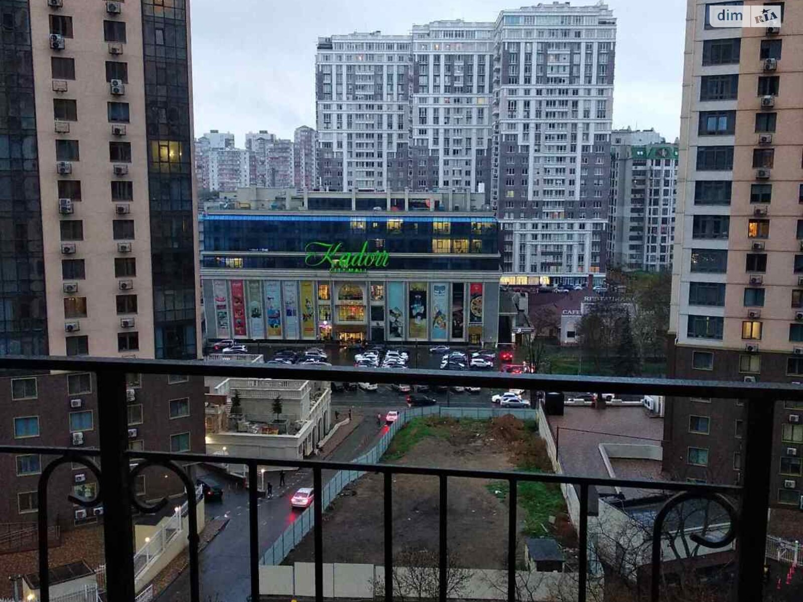 однокімнатна квартира в Одесі, район Аркадія, на вул. Генуезька 1/1 в довготривалу оренду помісячно фото 1 однокімнатна квартира в Одесі, район Аркадія, на вул. Генуезька 1/1 в довготривалу оренду помісячно фото 1