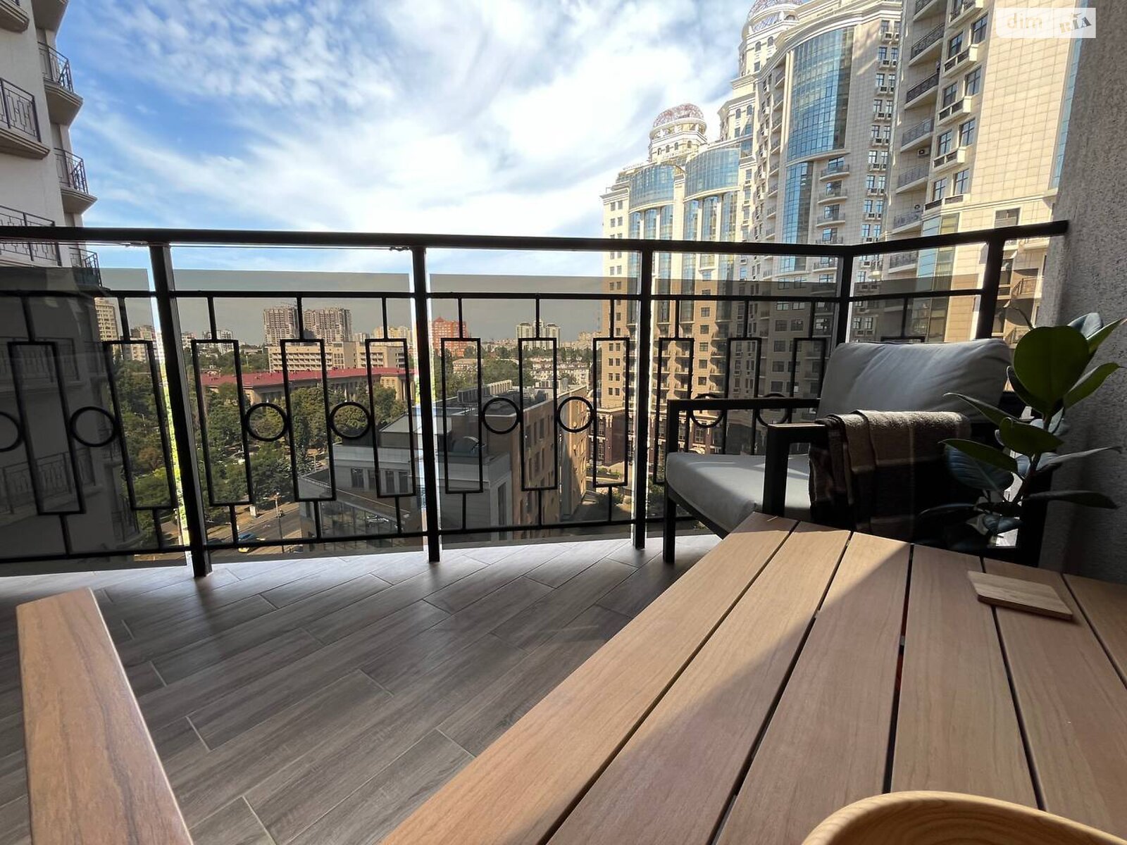 однокімнатна квартира в Одесі, район Аркадія, на вул. Генуезька 1Е корпус 1 в довготривалу оренду помісячно фото 1