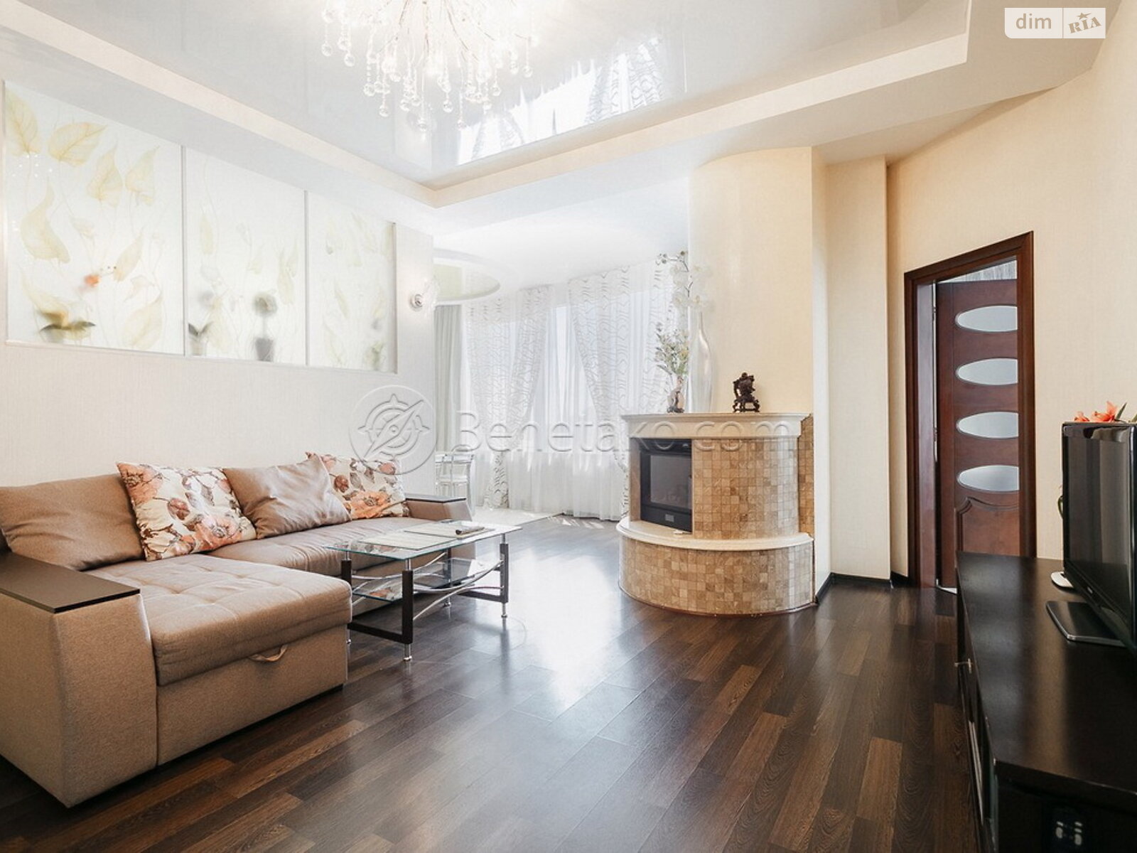 трикімнатна квартира в Одесі, район Аркадія, на вул. Генуезька 5 в довготривалу оренду помісячно фото 1