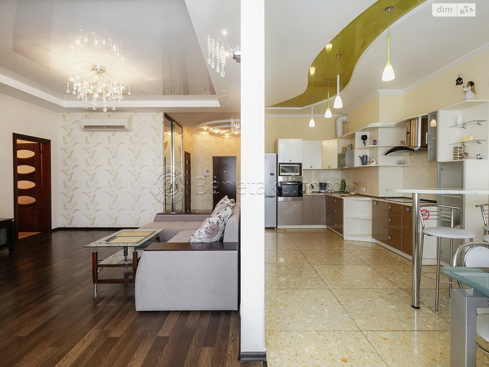 трикімнатна квартира в Одесі, район Аркадія, на вул. Генуезька 5 в довготривалу оренду помісячно фото 1