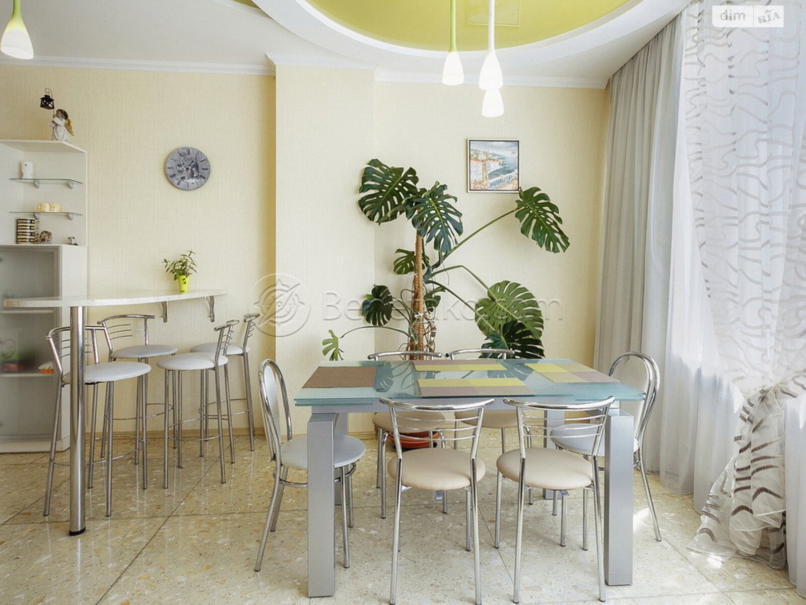 трикімнатна квартира в Одесі, район Аркадія, на вул. Генуезька 5 в довготривалу оренду помісячно фото 1