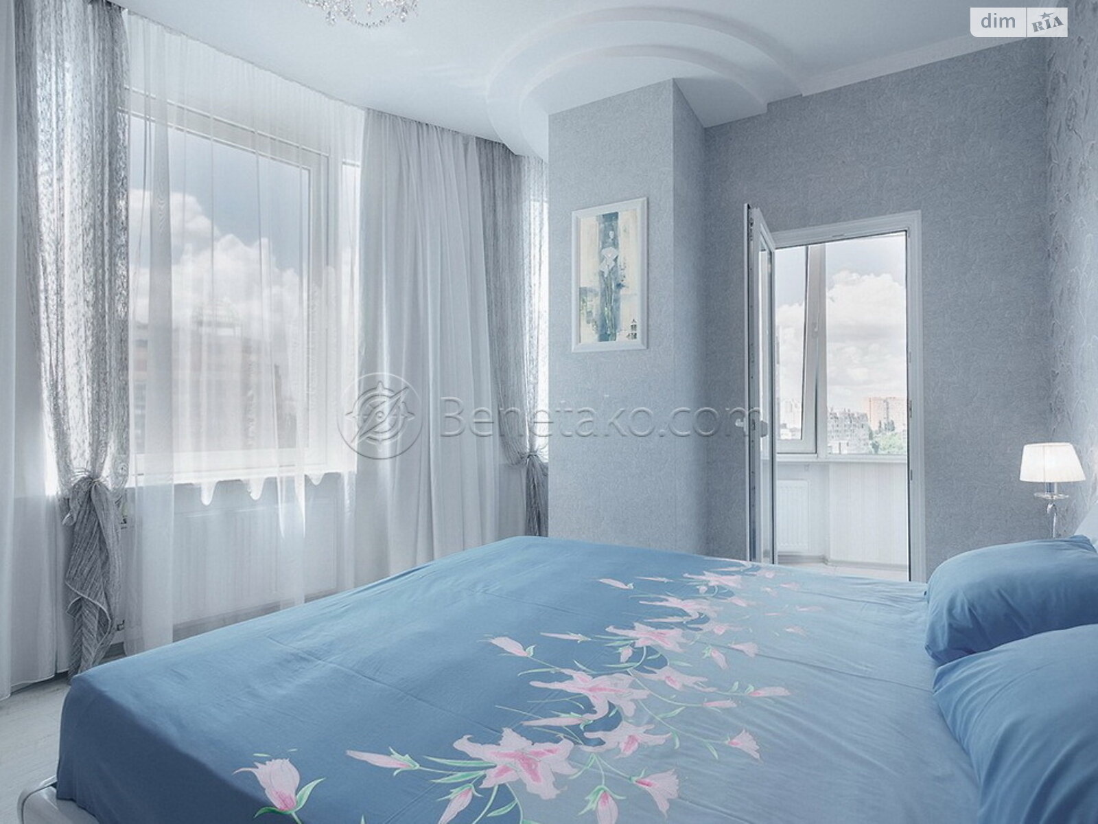 трикімнатна квартира в Одесі, район Аркадія, на вул. Генуезька 5 в довготривалу оренду помісячно фото 1