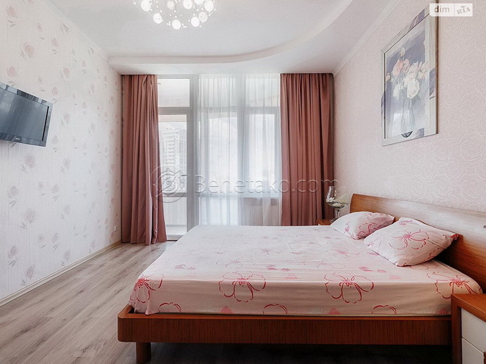 трикімнатна квартира в Одесі, район Аркадія, на вул. Генуезька 5 в довготривалу оренду помісячно фото 1